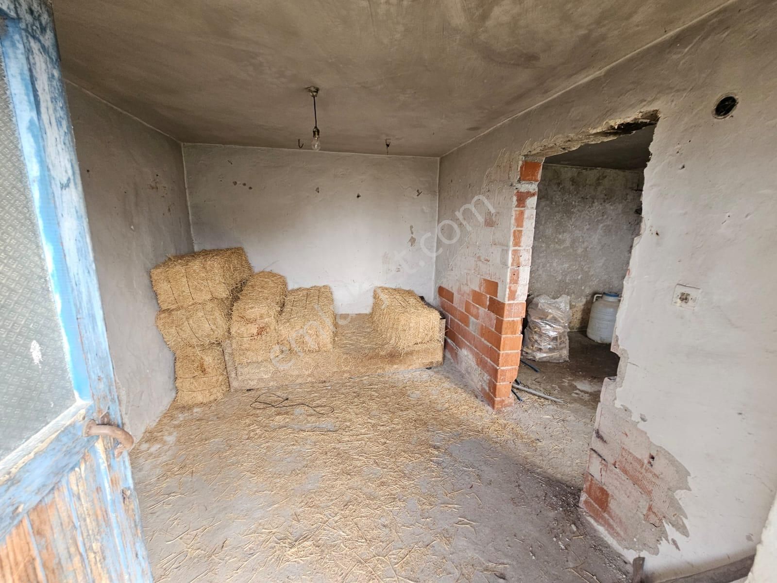 Burhaniye Bahadınlı Mahallesi 207 M2 Arsa İçerisinde Satılık İki Katlı Köyevi! - Görsel 6