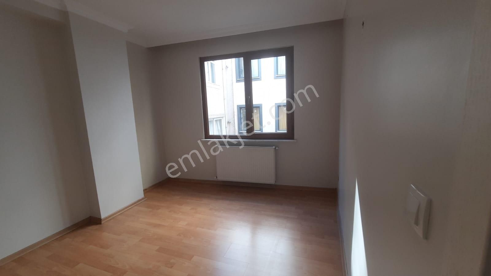 Cumhuriyet Mah. Ve Boş Durumda Arakat 2+1 1.kat - Görsel 12