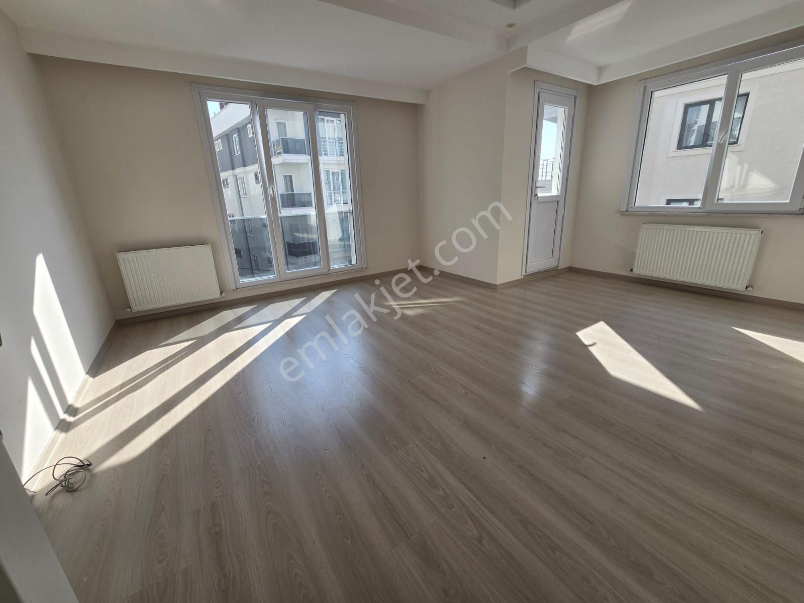 Beylikdüzü Kavaklıda 125m2 Büyük Daire 3.kat Satılık - Görsel 7