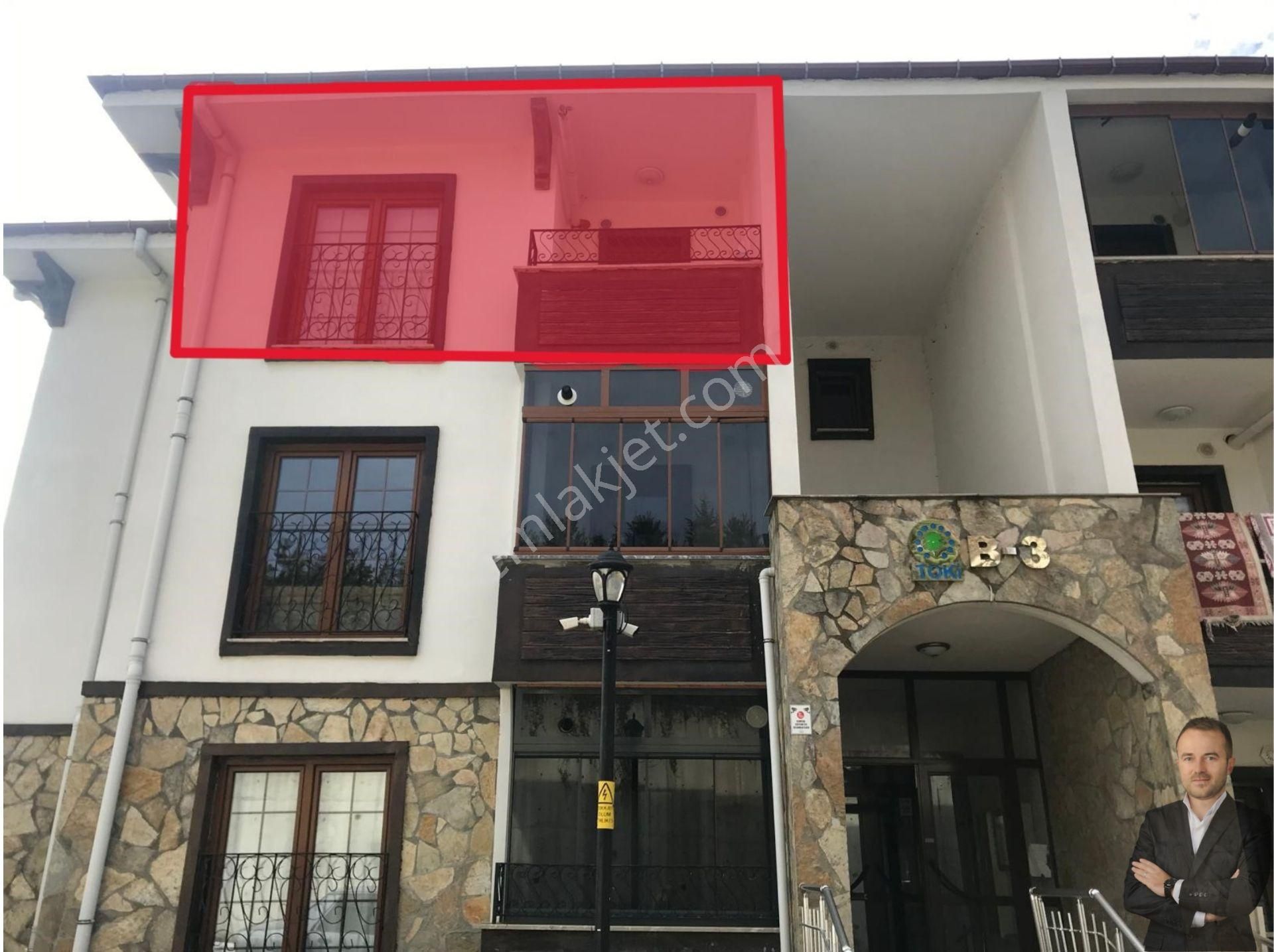 Düzce Merkez Boğaziçi Bld. (Yazlık) Satılık Daire Remax Ay Özgür Akça & Boğaziçi Tokide Ferah 2+1 Mükemmel Manzara