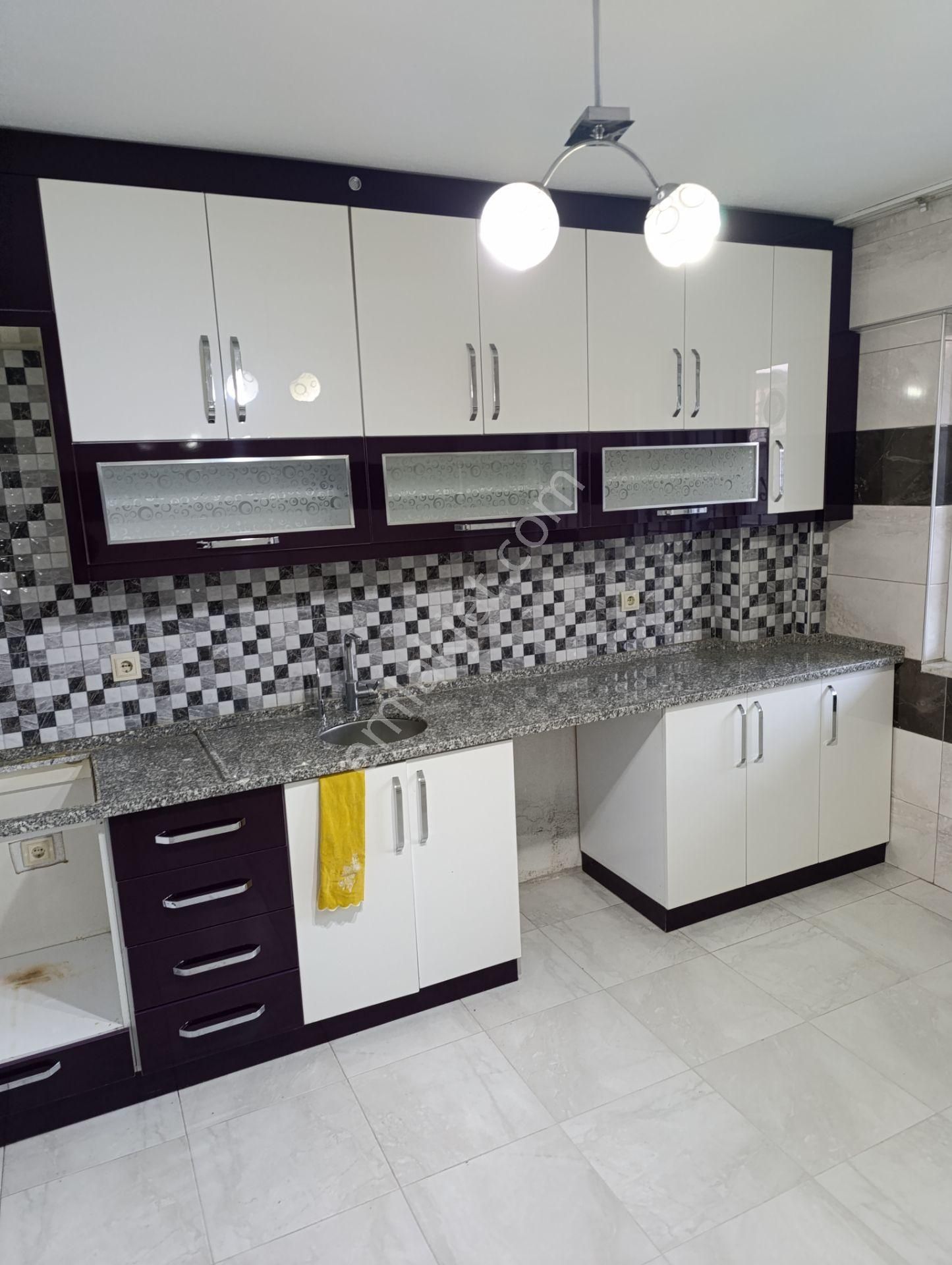 Muratdede'de Komple Satılık Bina - Görsel 3