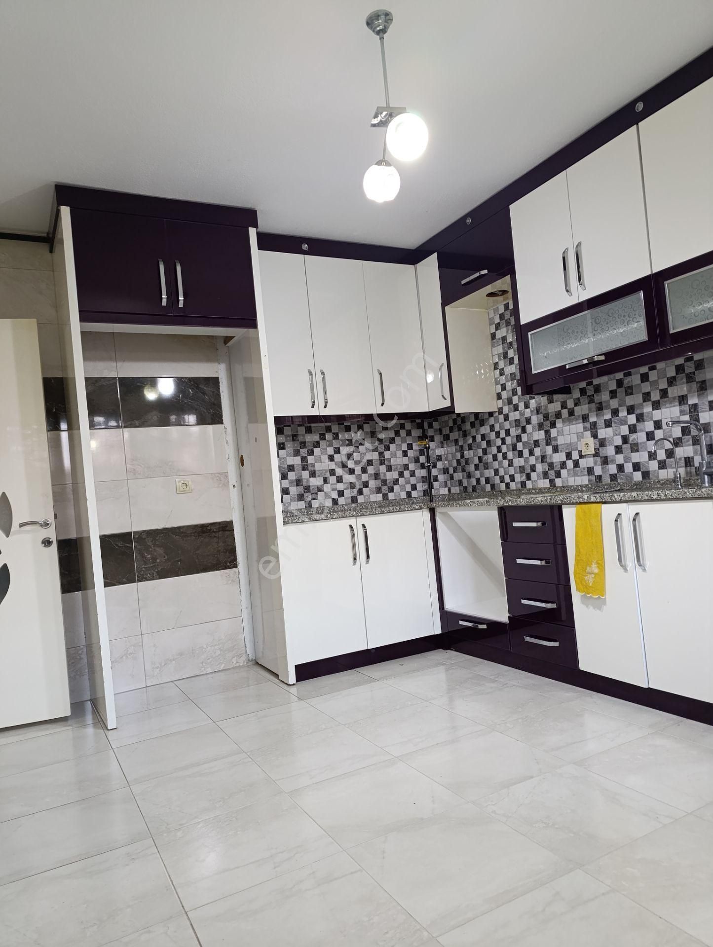 Muratdede'de Komple Satılık Bina - Görsel 2