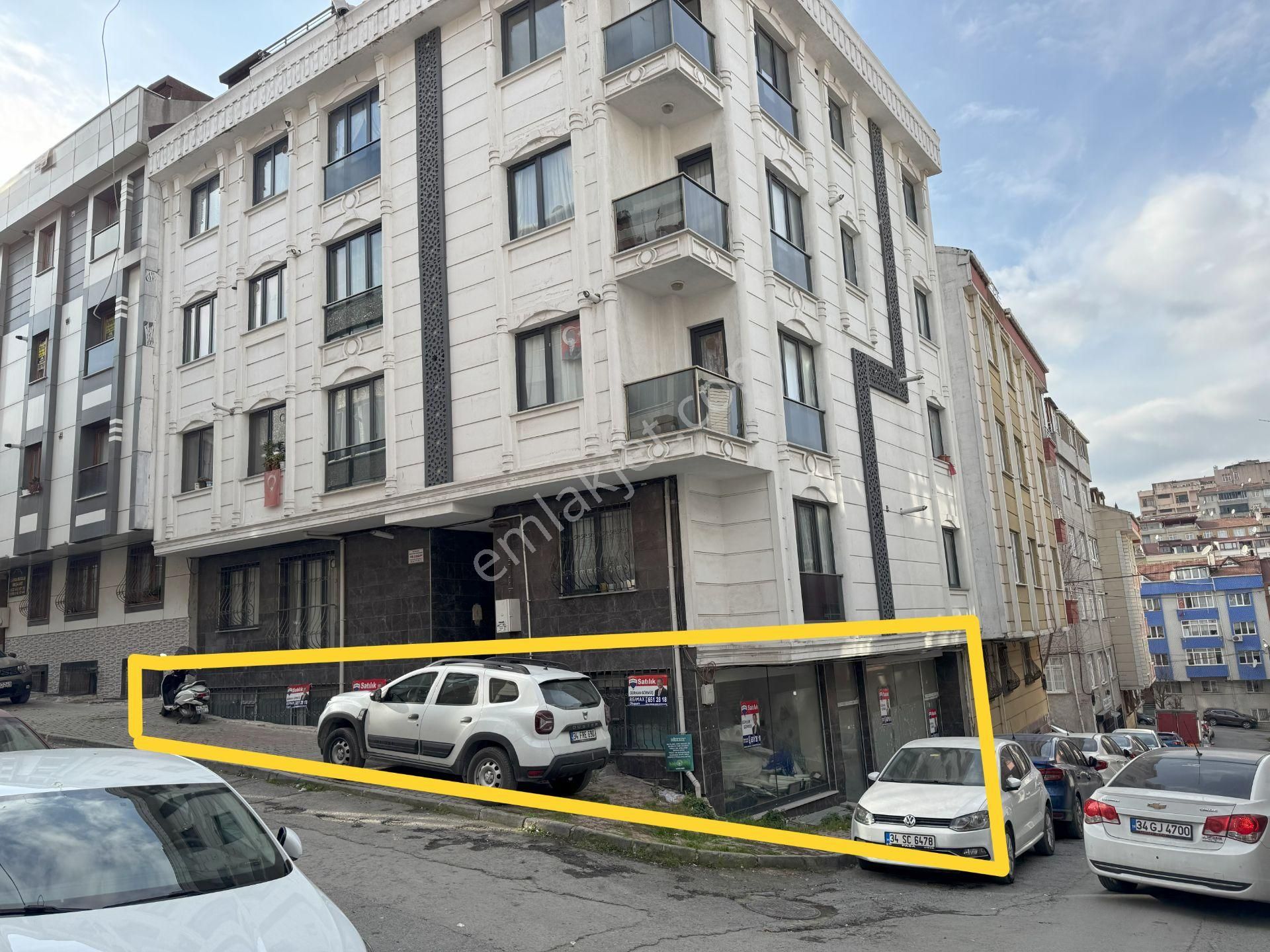 Gaziosmanpaşa Sarıgöl Satılık Dükkan & Mağaza G.o.paşa Merkezi Köşe Konumda 120m² Birleşik İki Adet İşyeri