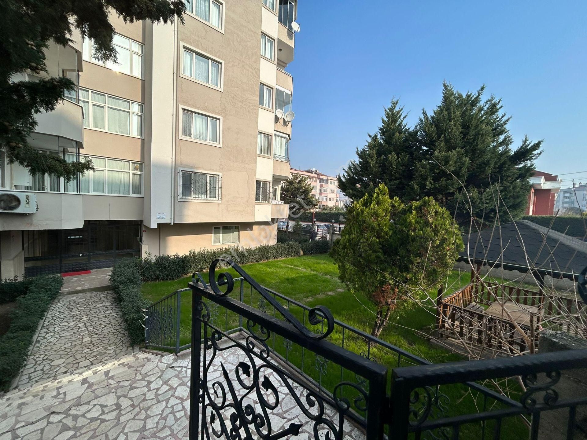 Nilüfer Barış Kiralık Daire Barış Mahallesi Sadettin Türkün Okulu Karşısı 4+1 Kombili Daire