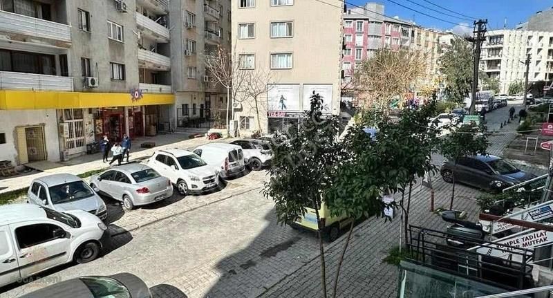 İzmir Bornova Metroya Yakın Kiralık Daire Doğa Dostu'ndan Bornova Hükümet Konağı Arkası Merkezi Konum 3+1