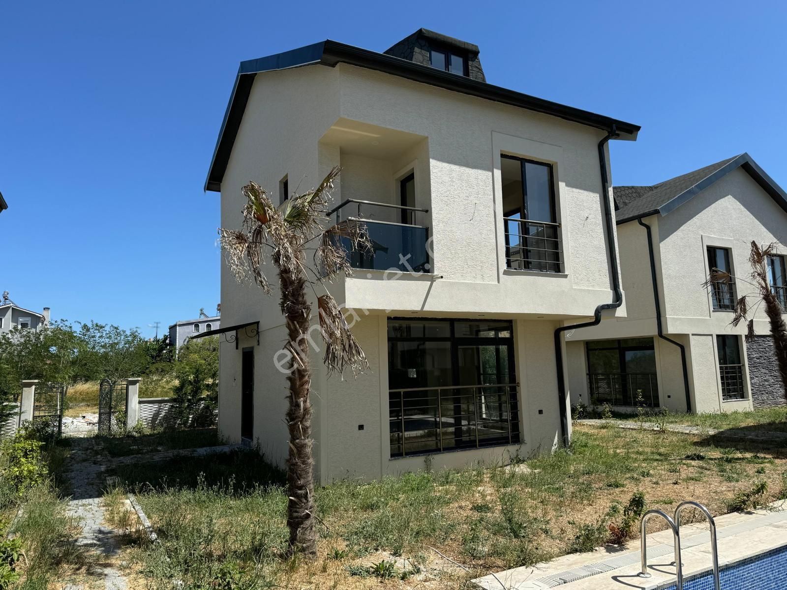 💎 Özen Grup 💎 Satılık Havuzlu Villa !