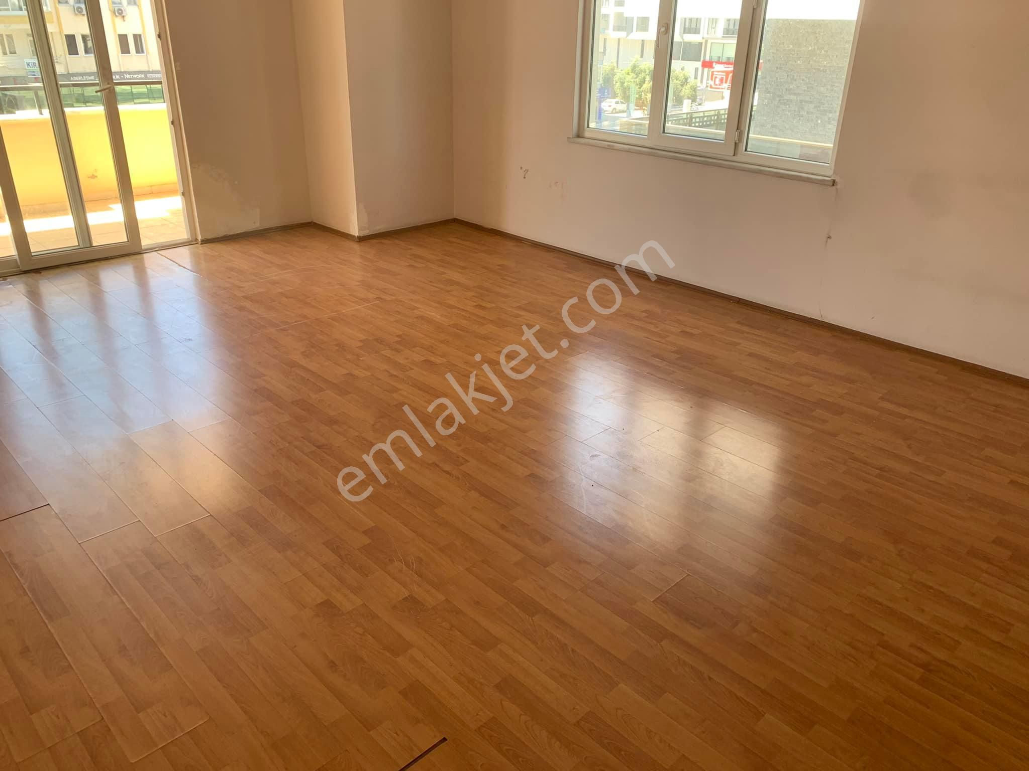 Antalya Alanya Site İçerisinde Kiralık Daire Alanya Oba Metro Kavşağında Kiralık 3+1 Daire