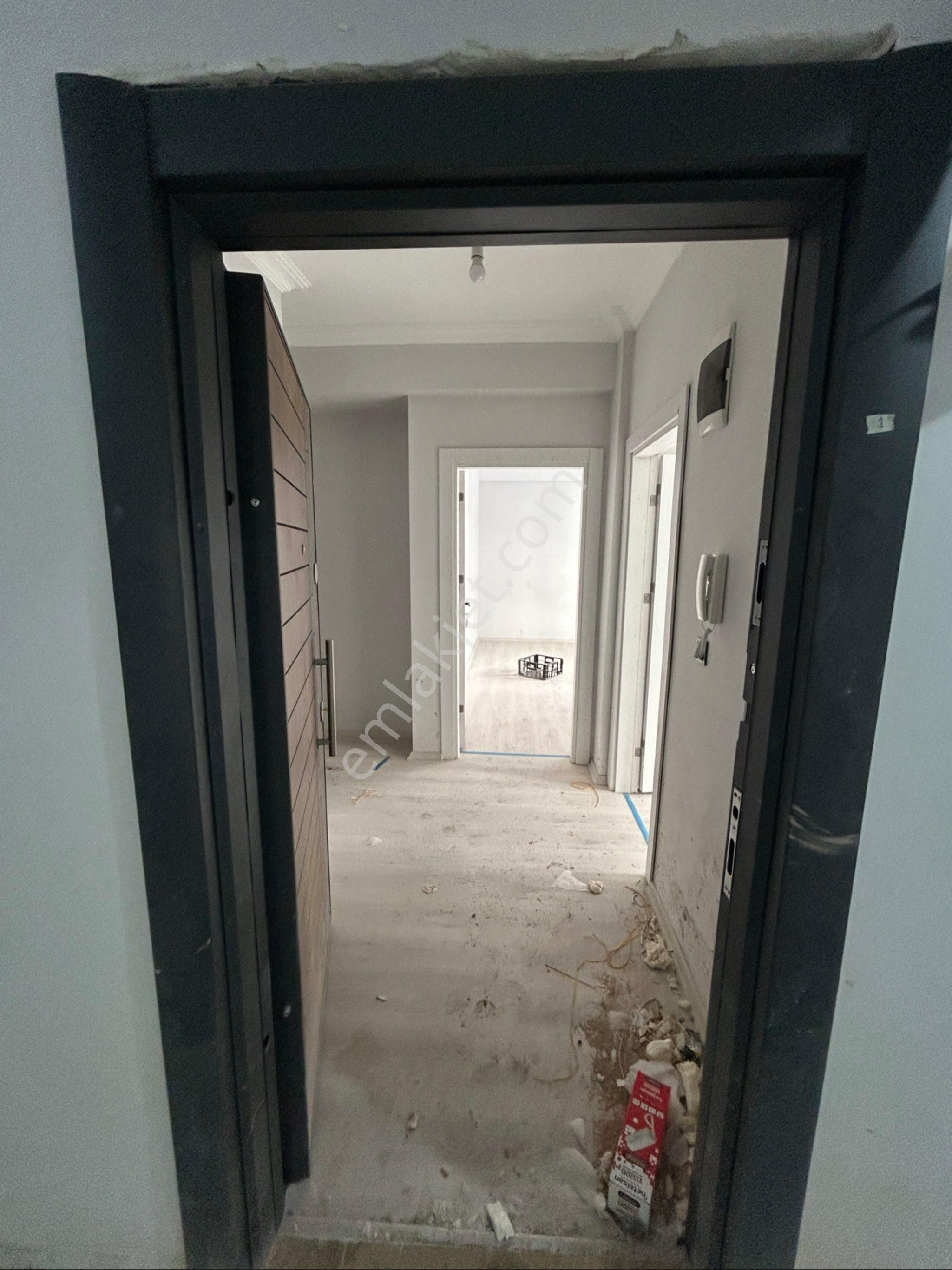 Kars Merkez Şehitler Satılık Daire Mondi Home Yakın Sıfır 2+1 Mutfak Dolaplı Balkon Yol Güney Cephe