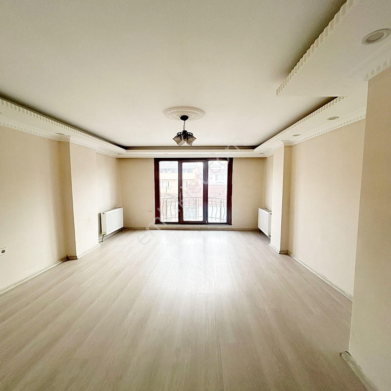 Esenyurt Fatih Okula Yakın Kiralık Daire Sima Yapı'dan Ana Caddeye Yakın Aile Binasında Kiralık Daire