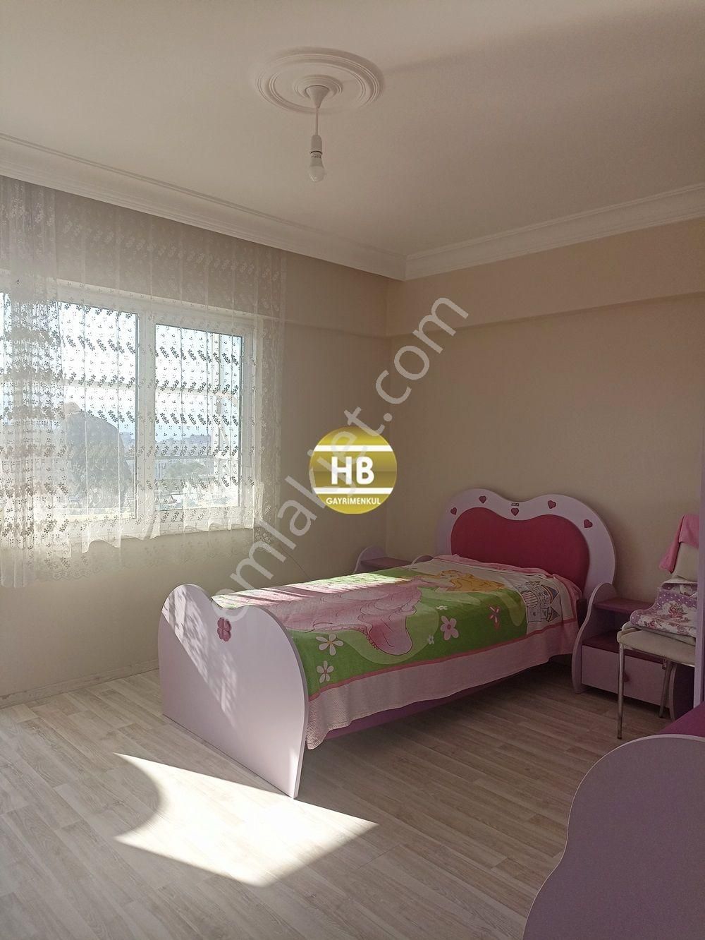 Kuşadası İkiçeşmelik Kiralık Daire Hb'den 3+1 Eşyalı Kiralık Daire,deniz Manzaralı Klimalı