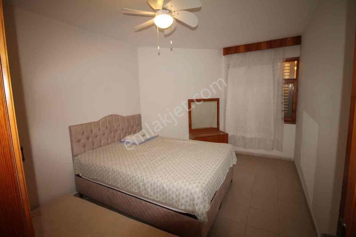 Altınkum Plajı'nın Bır Sokak Gerısınde Satılık Denız Manzaralı Bına - Görsel 9