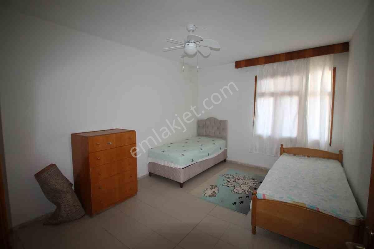 Altınkum Plajı'nın Bır Sokak Gerısınde Satılık Denız Manzaralı Bına - Görsel 14