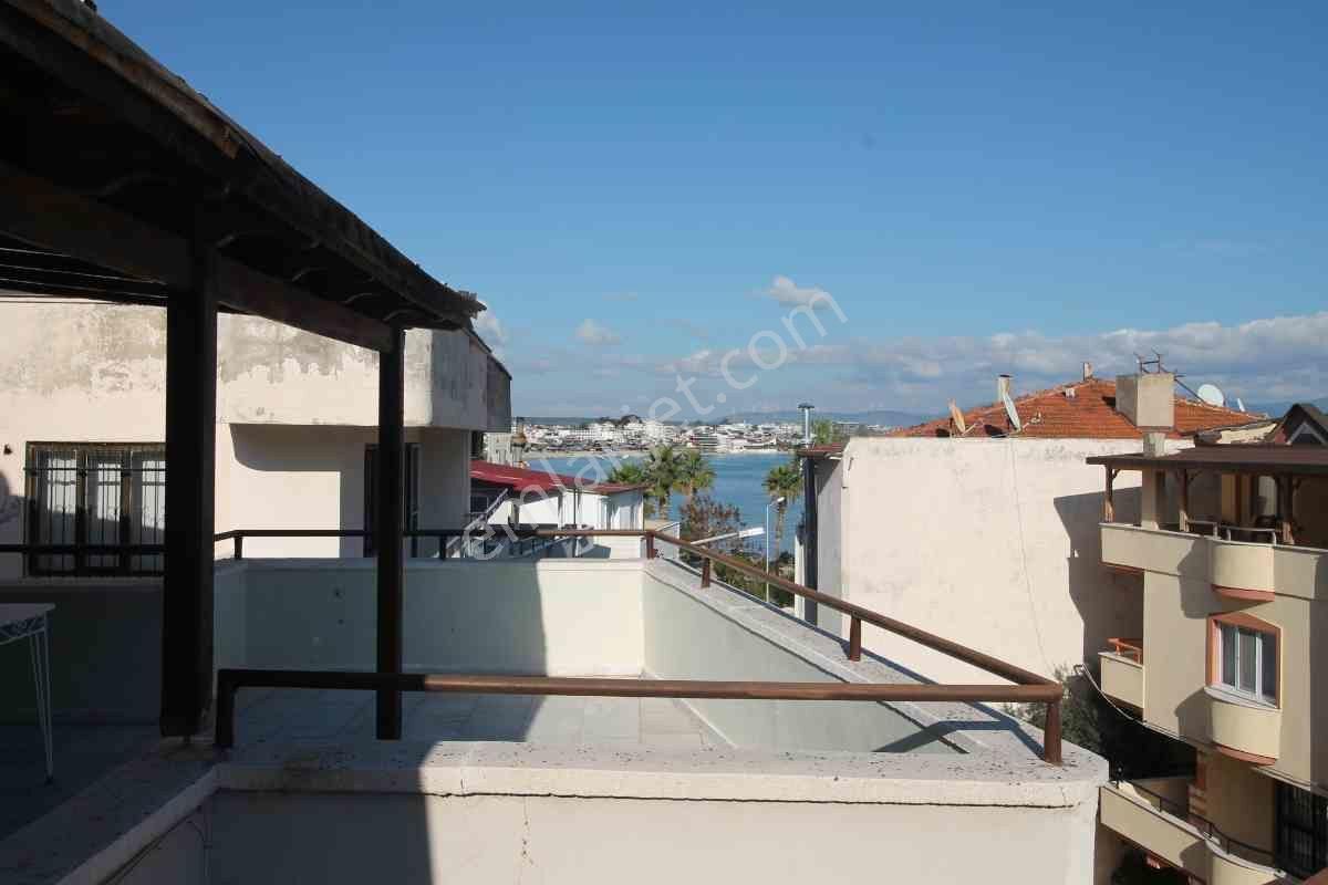 Altınkum Plajı'nın Bır Sokak Gerısınde Satılık Denız Manzaralı Bına - Görsel 5