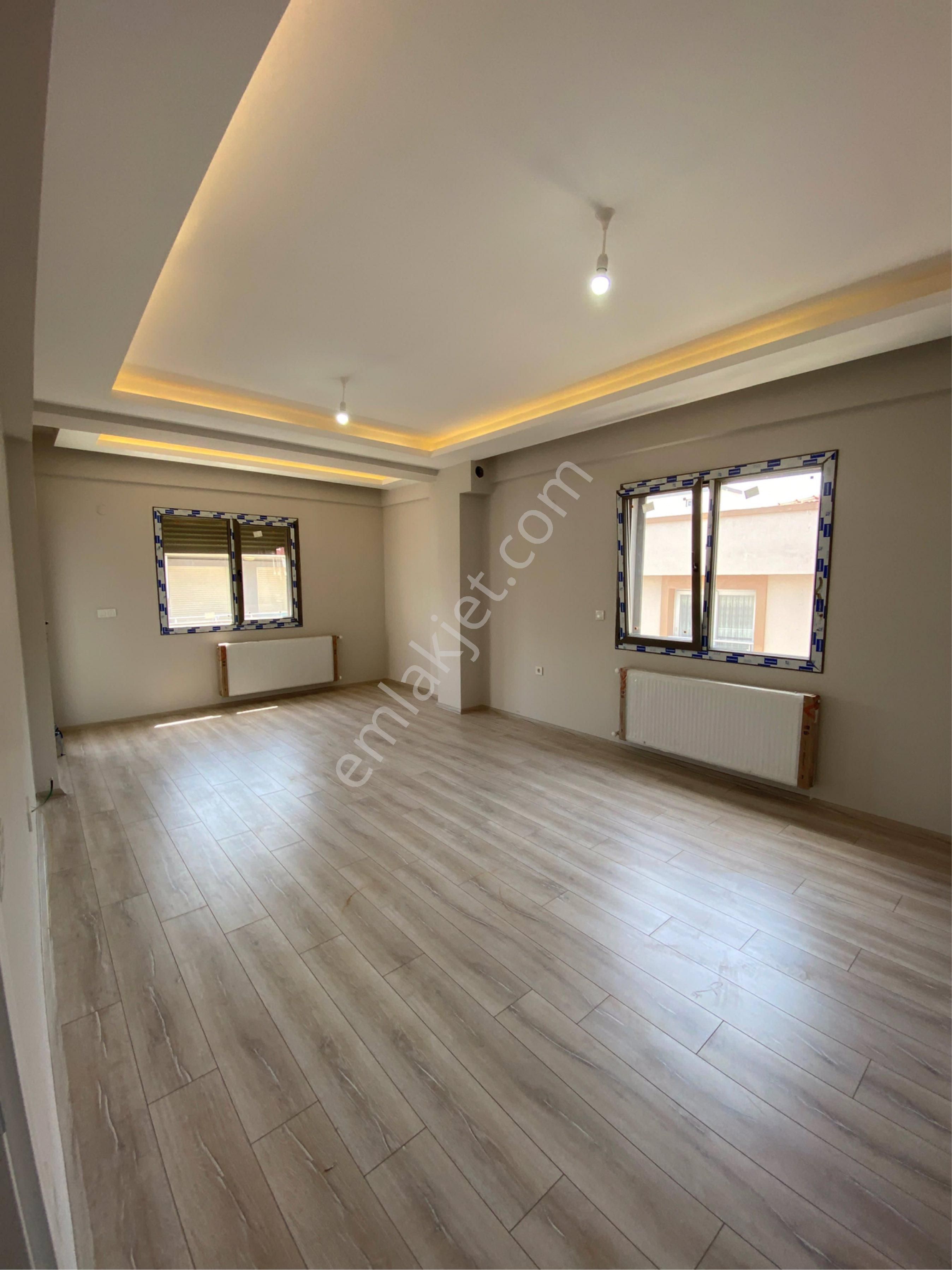 Menderes Kasımpaşa Satılık Daire Erbaş Gayrimenkul Den Satılık 3*1 150 Metrekare Daire