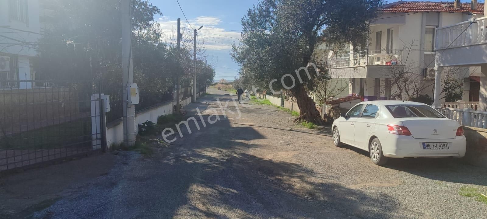 Deniz Manzaralı Zeytinlik – 2700 M² – İmarın Dibinde! 🌿🌊 - Görsel 6
