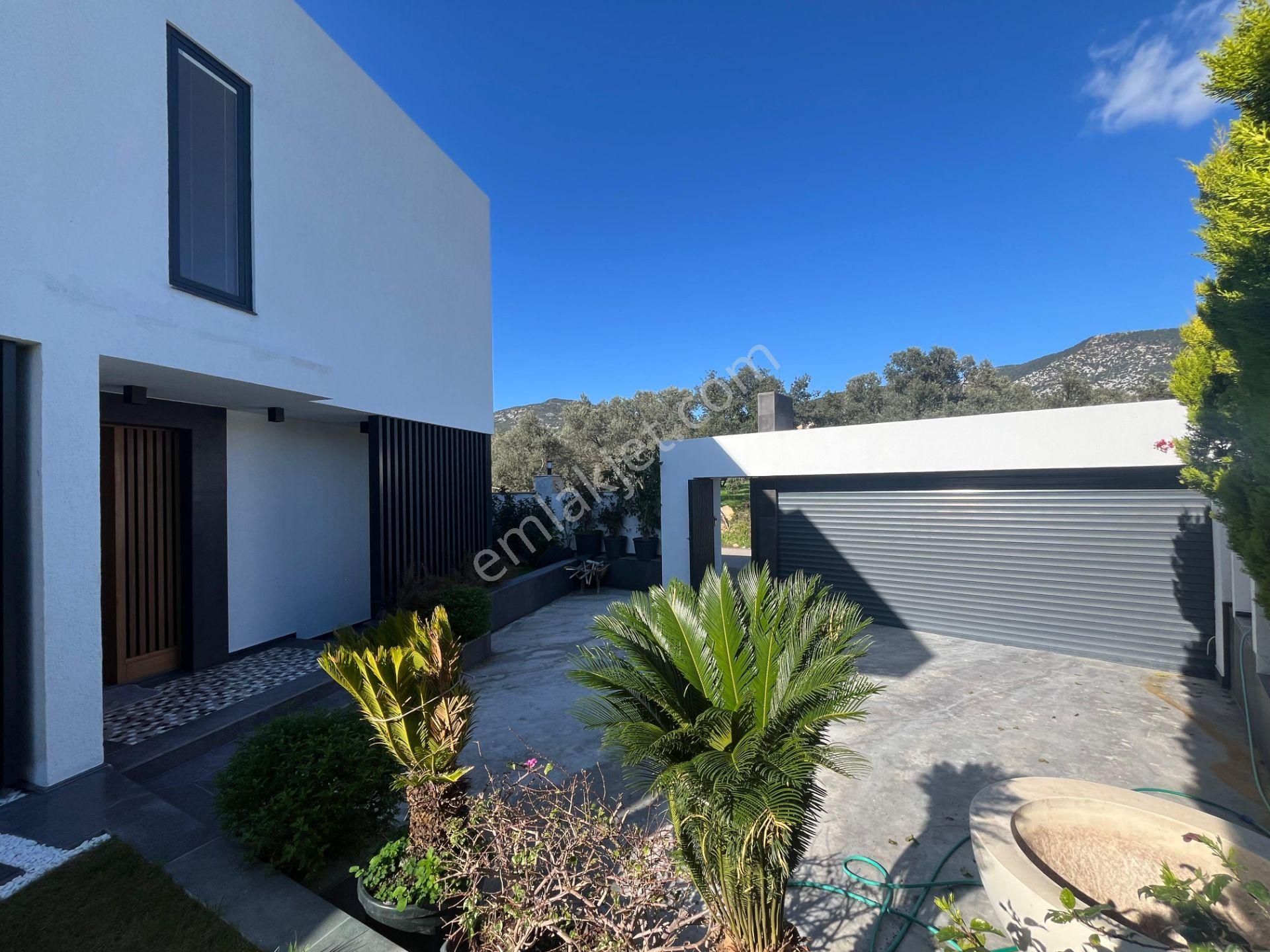 Bodrum Bitezde Satılık Merkezde Tam Müstakil 6+1 Villa - Görsel 9