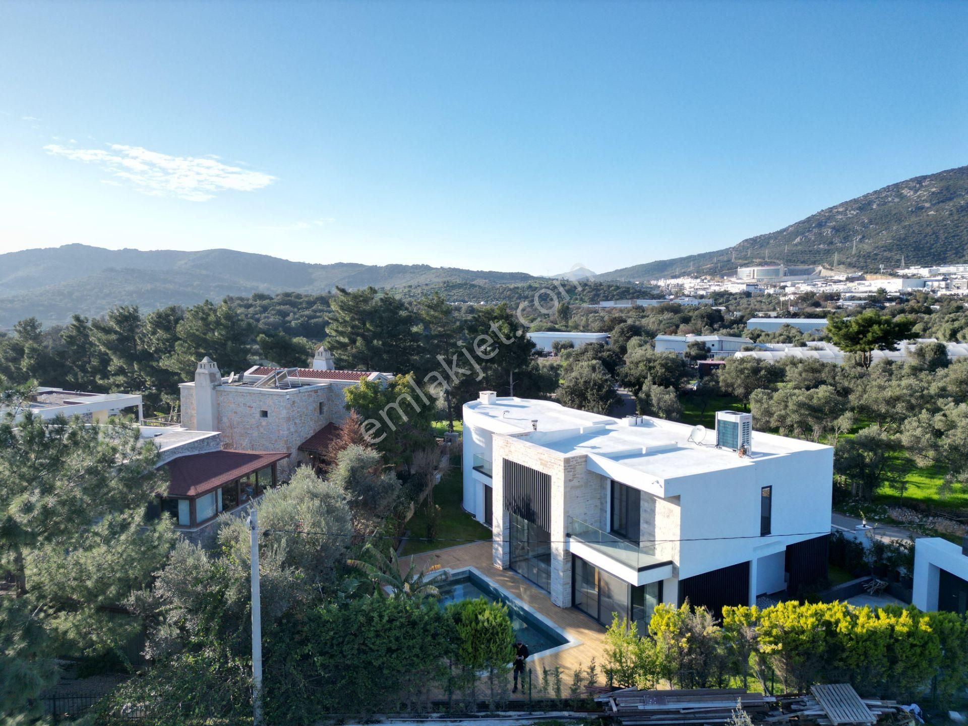 Bodrum Bitezde Satılık Merkezde Tam Müstakil 6+1 Villa - Görsel 16