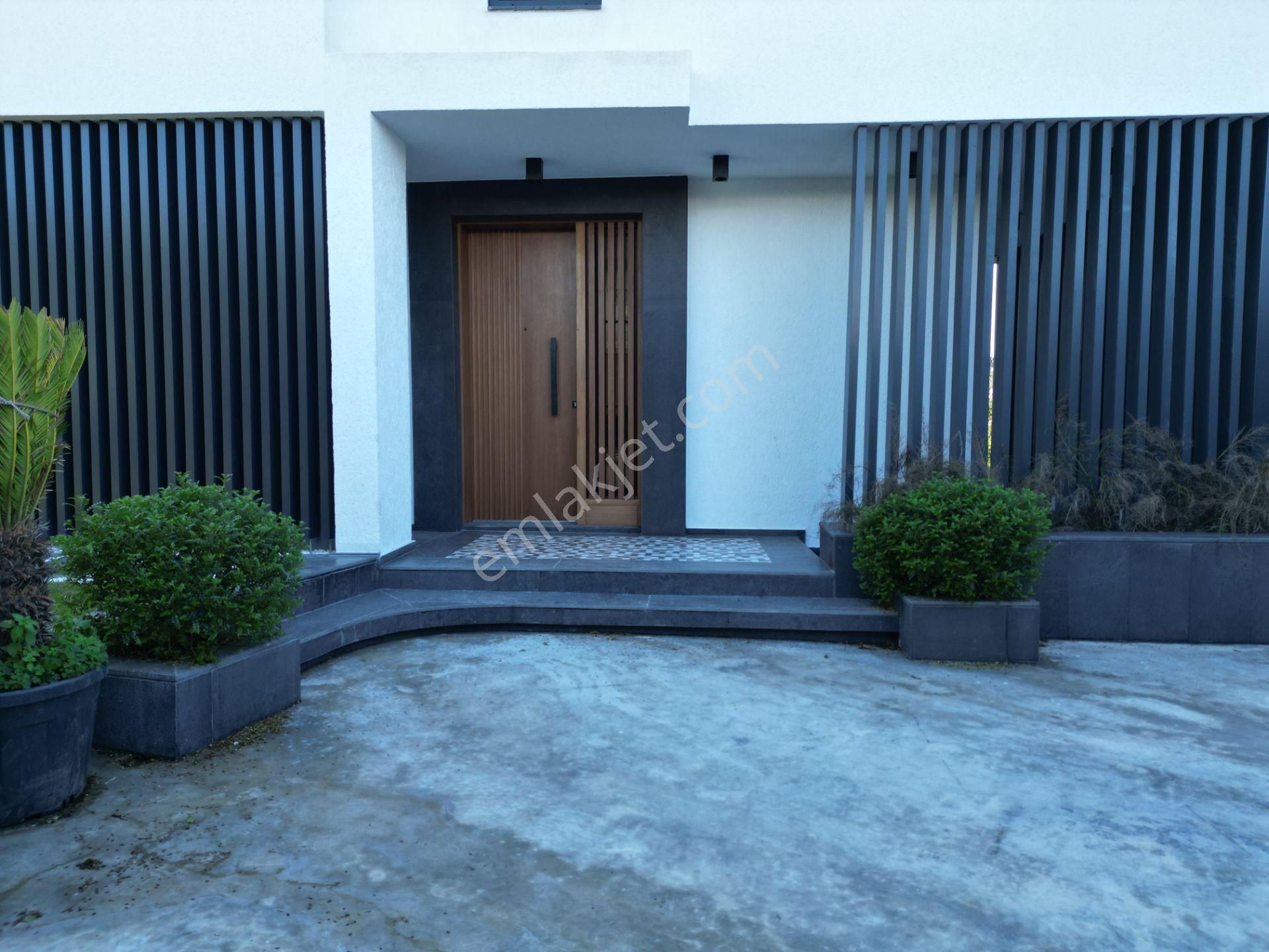 Bodrum Bitezde Satılık Merkezde Tam Müstakil 6+1 Villa - Görsel 17