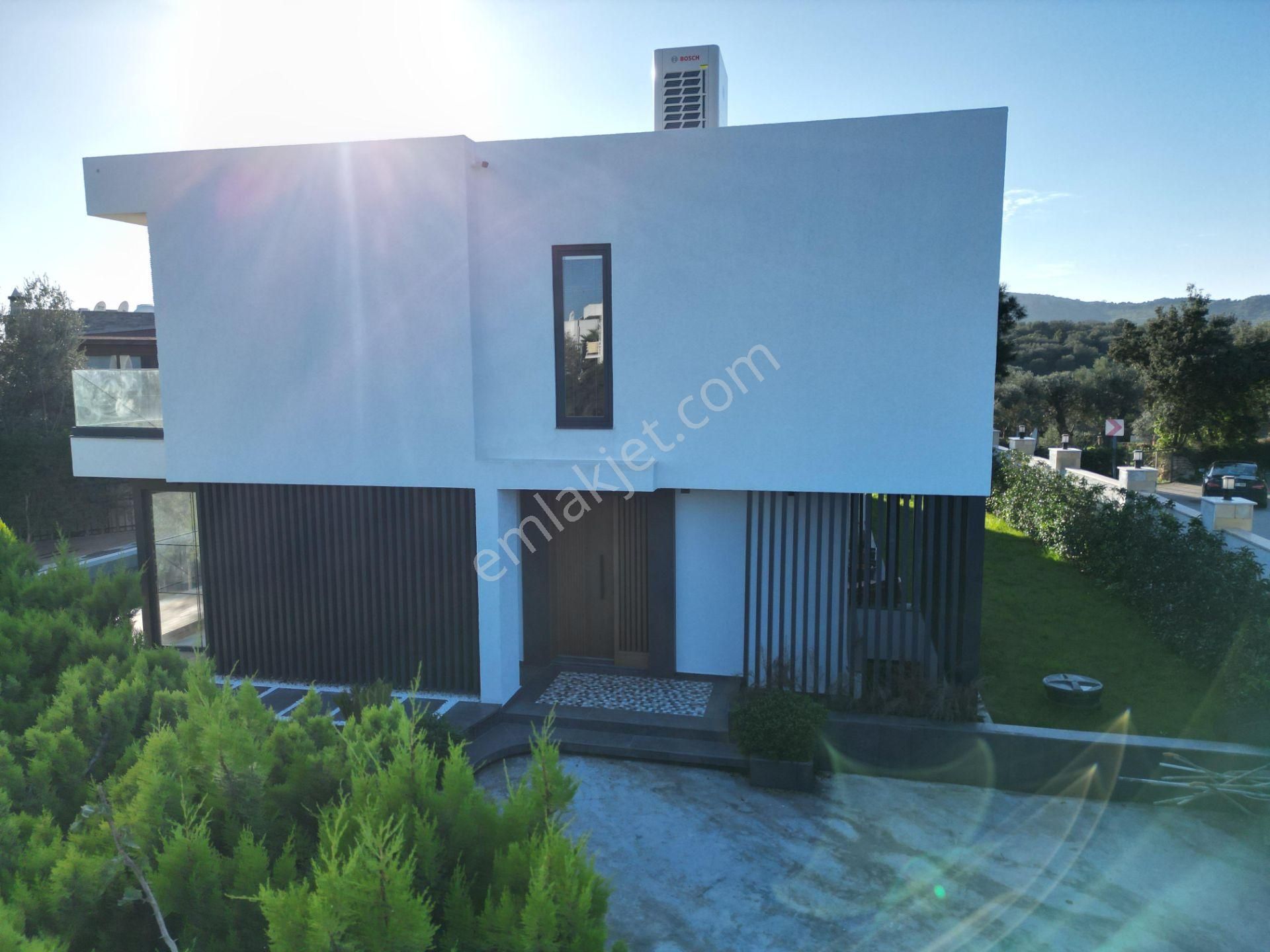 Bodrum Bitezde Satılık Merkezde Tam Müstakil 6+1 Villa - Görsel 11