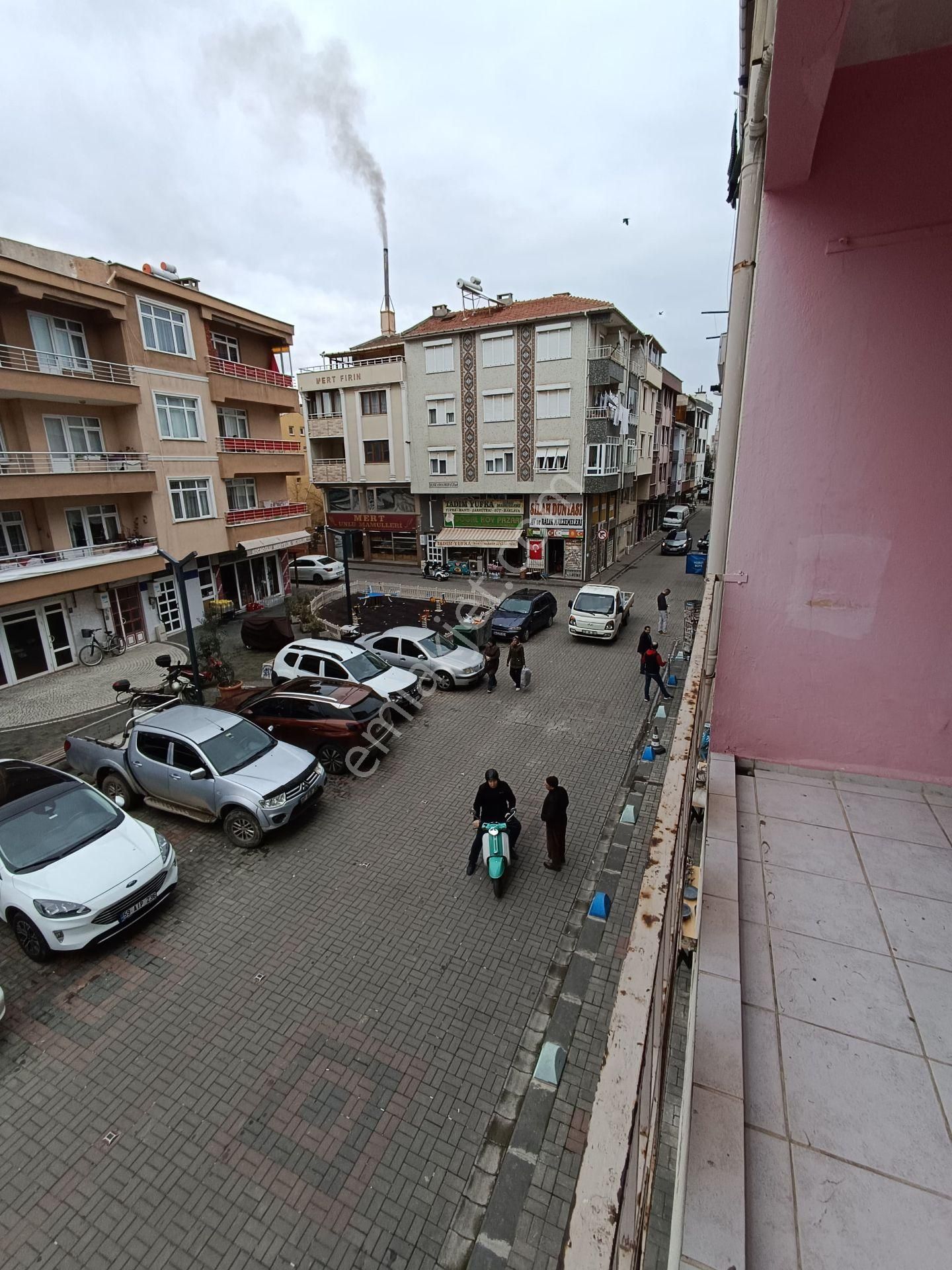 Şarköy Cumhuriyet Satılık Daire Şarköy De Işık Emlaktan Cumhuriyet Mah De 2+1 80 M2 Daire