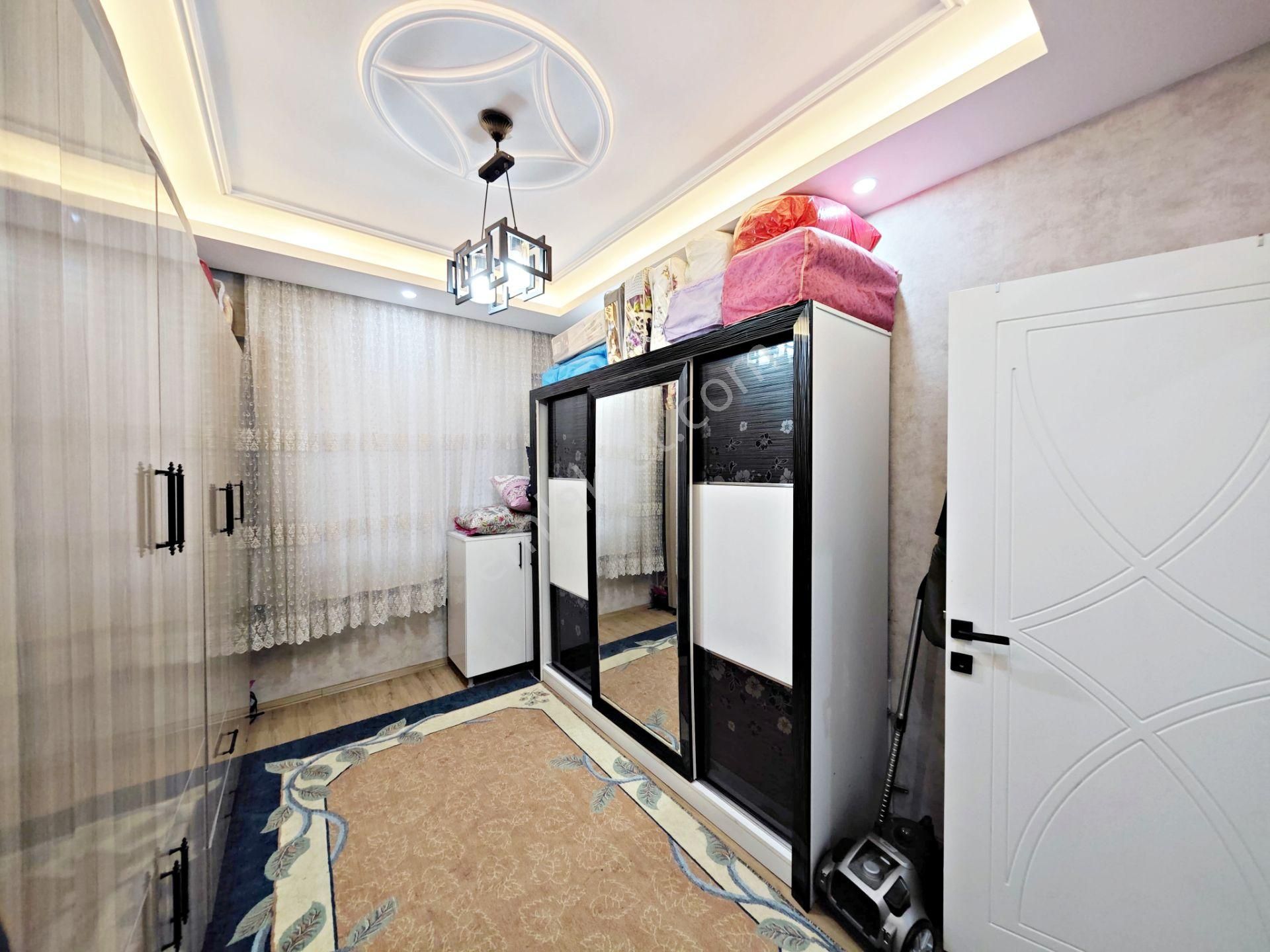 Karacaahmet Nikah Salonu Çevresi Cam Balkonlu 2+1 Daire - Görsel 13