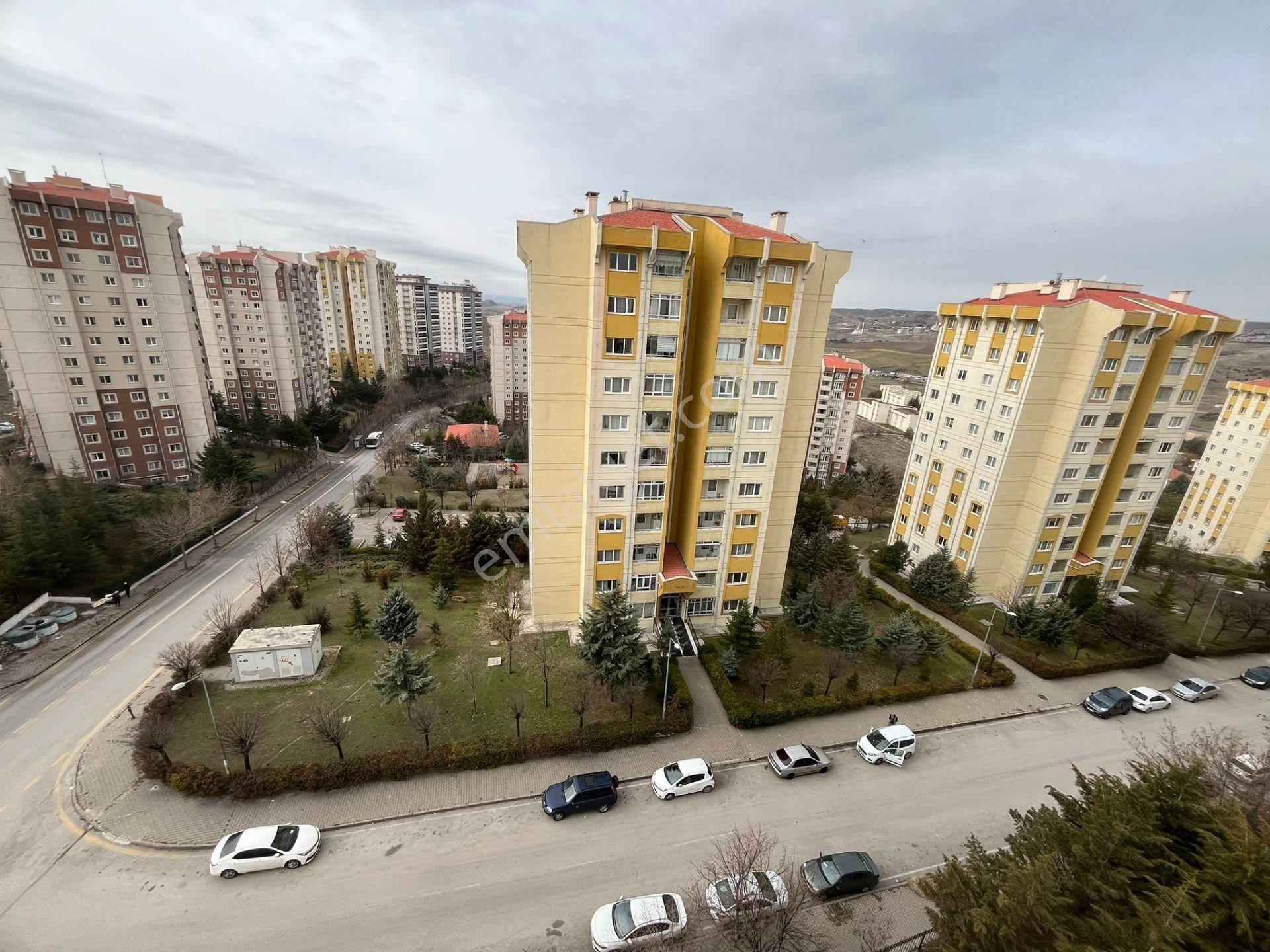 Etimesgut Turkuaz Kiralık Daire Turyap'tan Turkuaz'da Büyük Bildirici Yanı Ara Kat Kiralık Daire