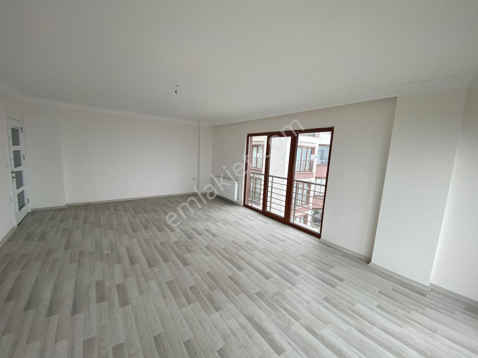 2 Nolu Beşirli Özgüven Sitesi'nde 3,5+1 Deniz Manzaralı Daire - Görsel 9