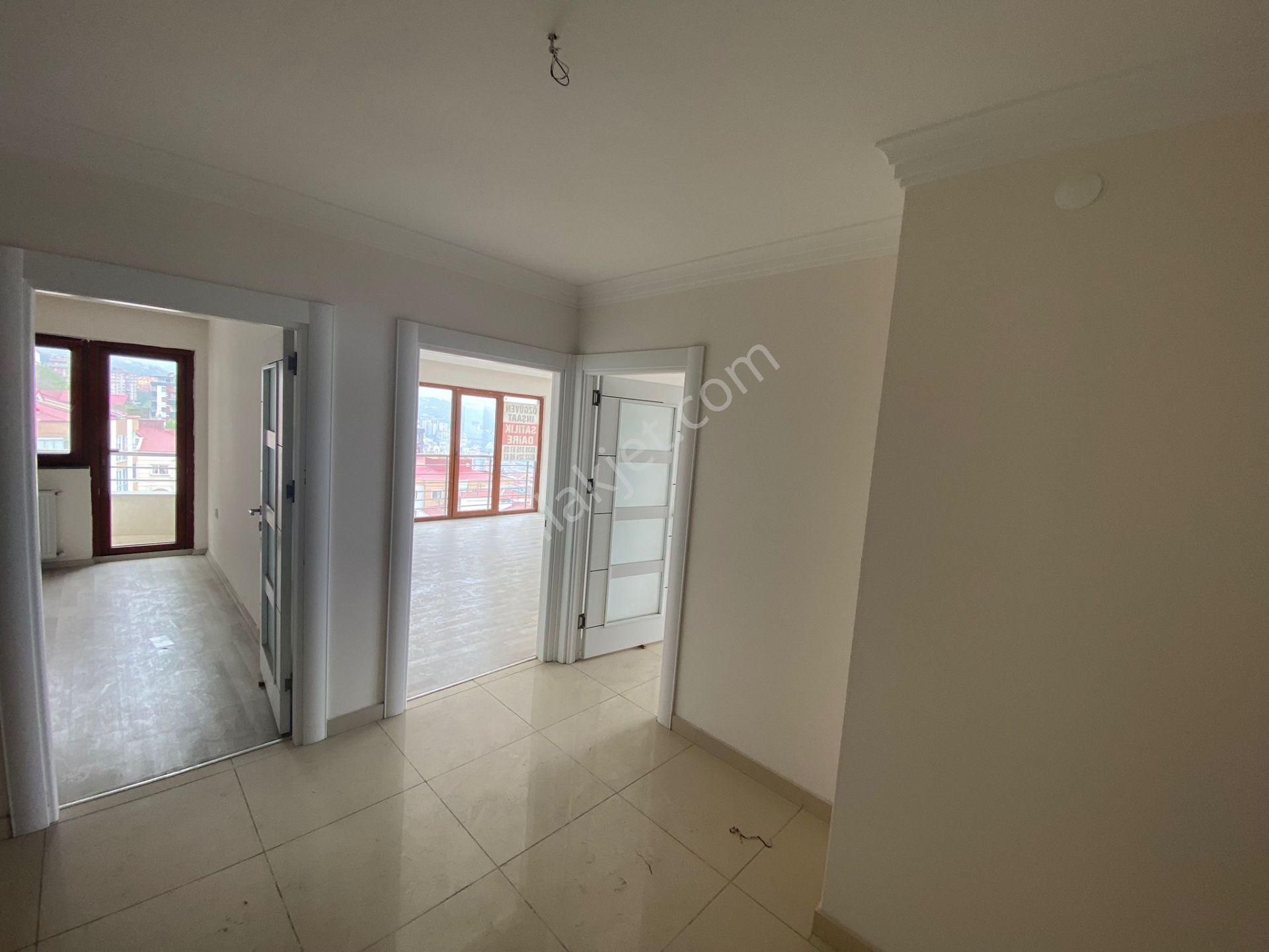 2 Nolu Beşirli Özgüven Sitesi'nde 3,5+1 Deniz Manzaralı Daire - Görsel 12