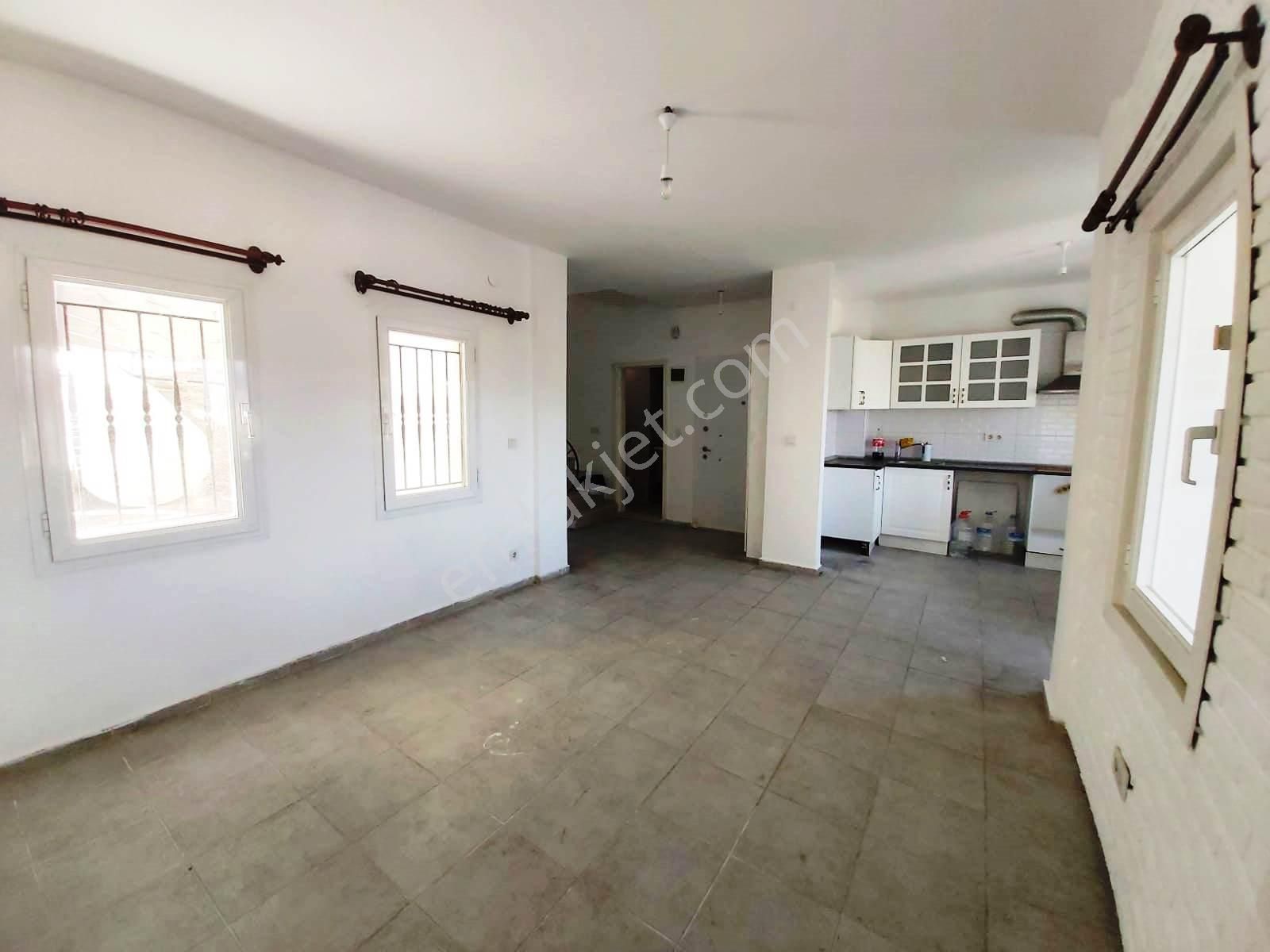 Bodrum Kumbahçe'de Site İçi Deniz Manzaralı Satılık Dubleks - Görsel 4