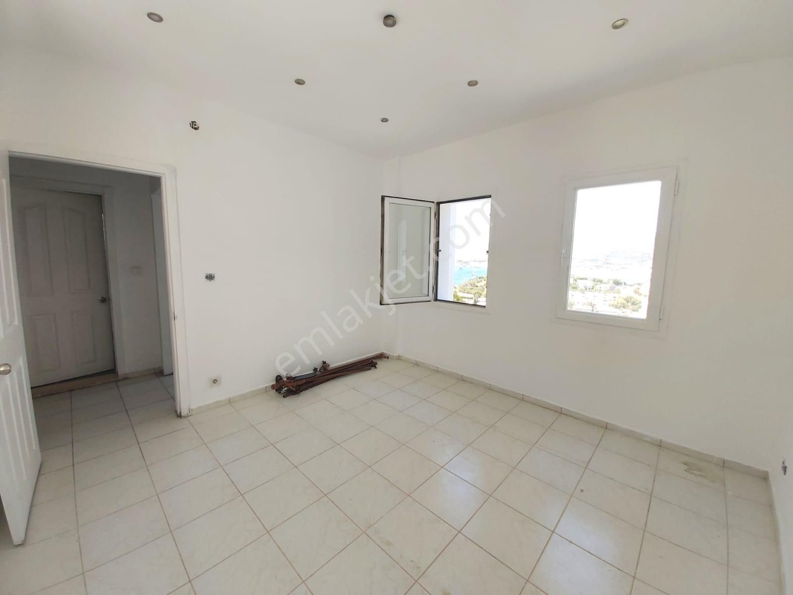 Bodrum Kumbahçe'de Site İçi Deniz Manzaralı Satılık Dubleks - Görsel 14