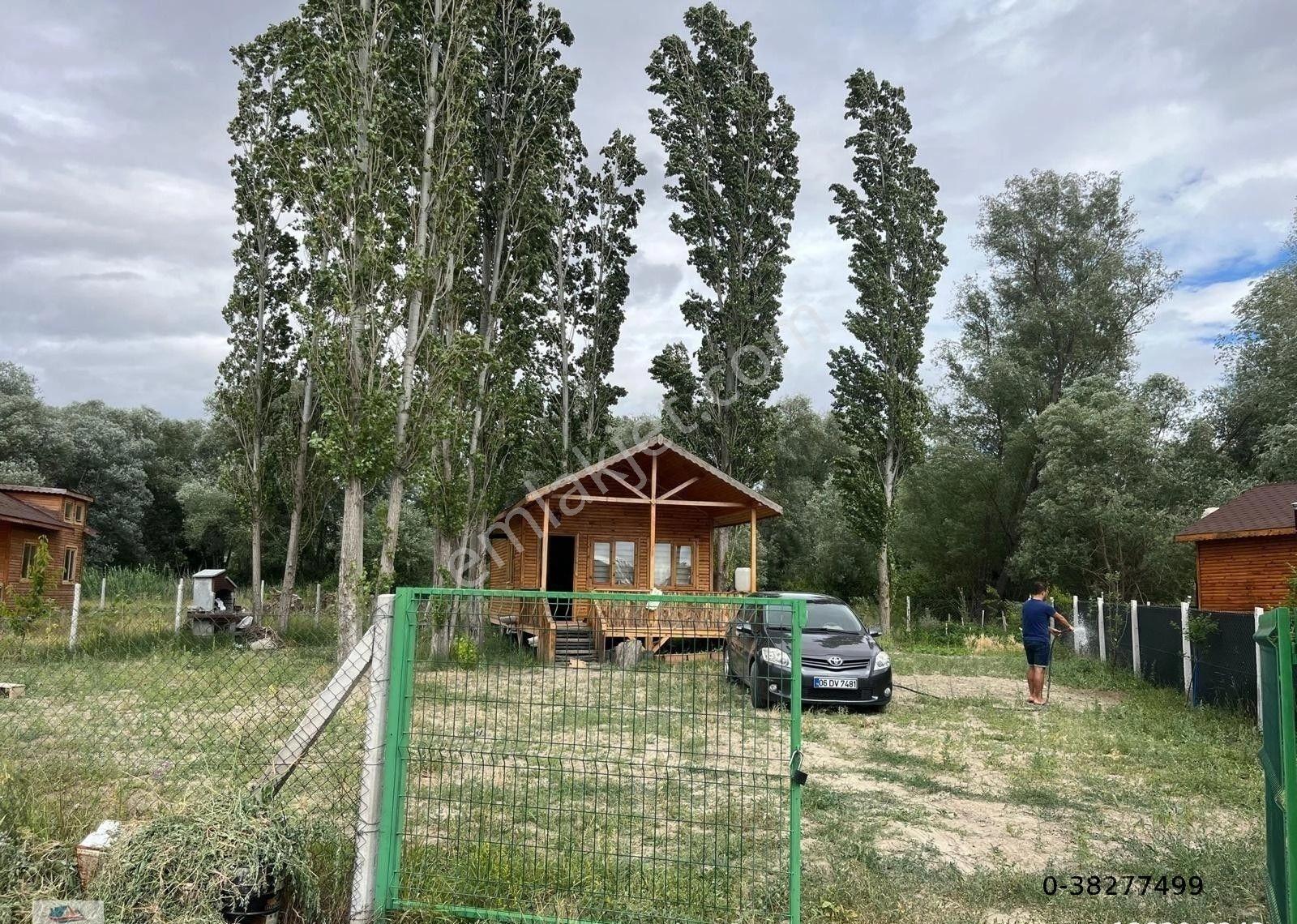 Güneyce^de 527 M2 İmarlı Dere Kenarı Arsa İçinde Ahşap Evli Bahçe - Görsel 25