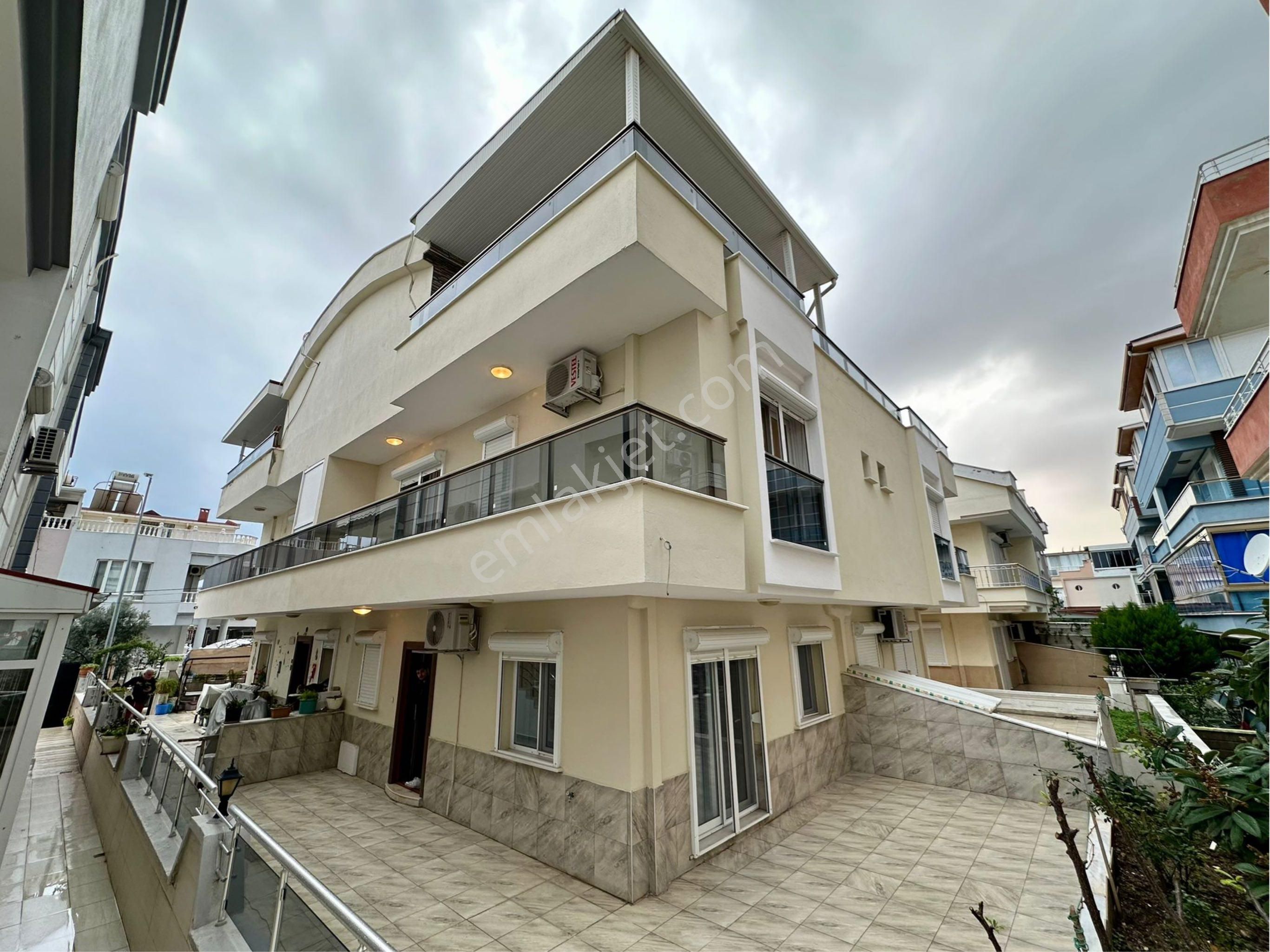 Didim Efeler Satılık Villa ⚡️merkezi Konumda Villalar Bölgesinde 3+1 Triplex Villa Satışta ⚡️