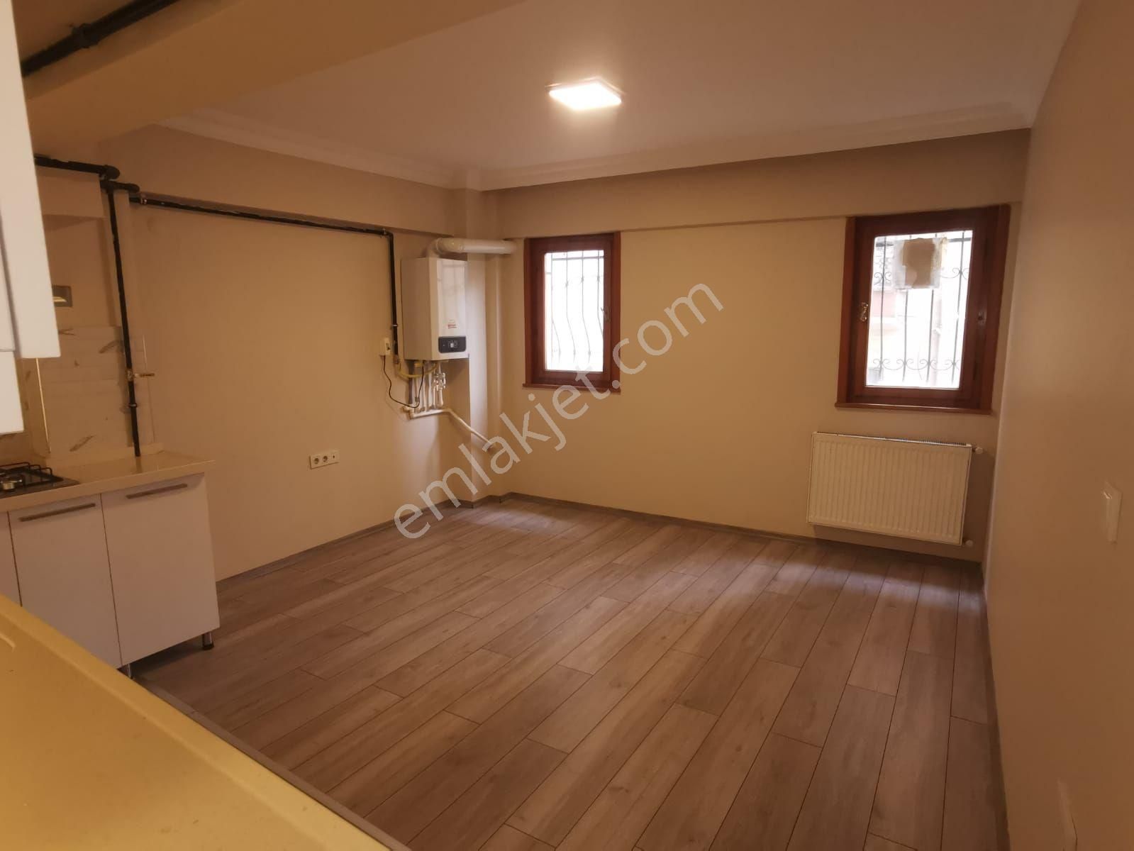 Çankaya Çamlıtepe Kiralık Daire Burak Emlak'dan Kiralık Daire Kurtuluş Ozanlar Cd. 2+1 A.mutfak Full Yapılı