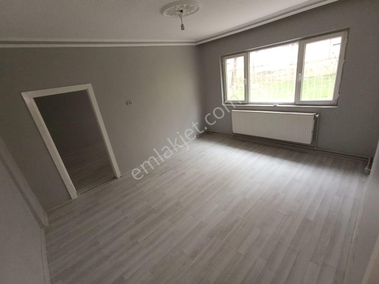 Sincan Mareşal Çakmak Satılık Daire Mareşal Çakmak Mh'de 2+1 90m² Yapılı Ulaşıma Yakın Daire