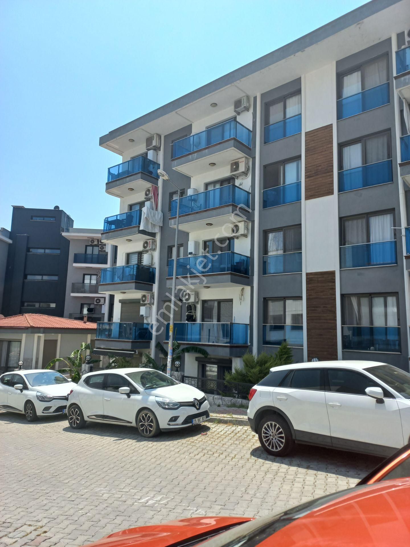 Kuşadası Değirmendere Satılık Residence Havuzlu Nezih Bir Sitede Resizdans Full Sıfır Eşyalı Daire