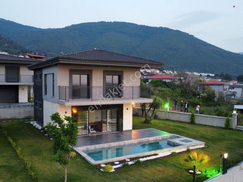 Kuşadası Davutlar Satılık Villa Kuşadası Güzelçamlı’da Lüks Ve Konforlu 4+1 Villa - Deniz Ve Doğa Manzaralı, Özel Havuzlu!