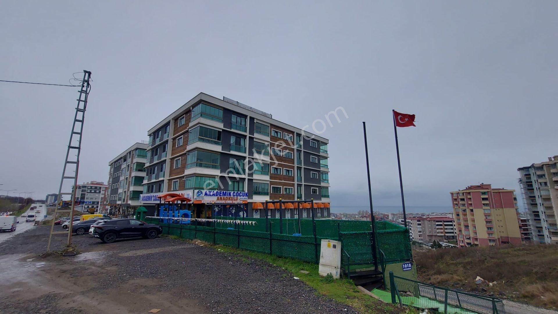 Atakum Balaç Kiralık Daire Site İçinde, Deniz Manzaralı,2 Kapalı Balkon, Giyinme Odalı 4+1