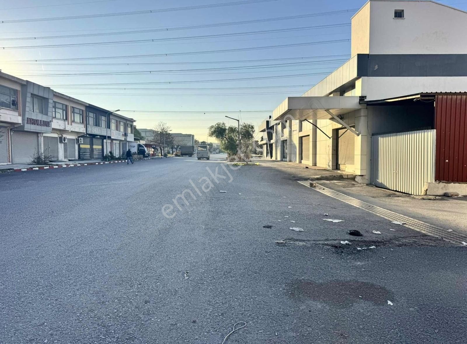 Bornova Isıkkent Ayakkabıcılar Sıtesınde Satılık 300m2 Dukkan - Görsel 4