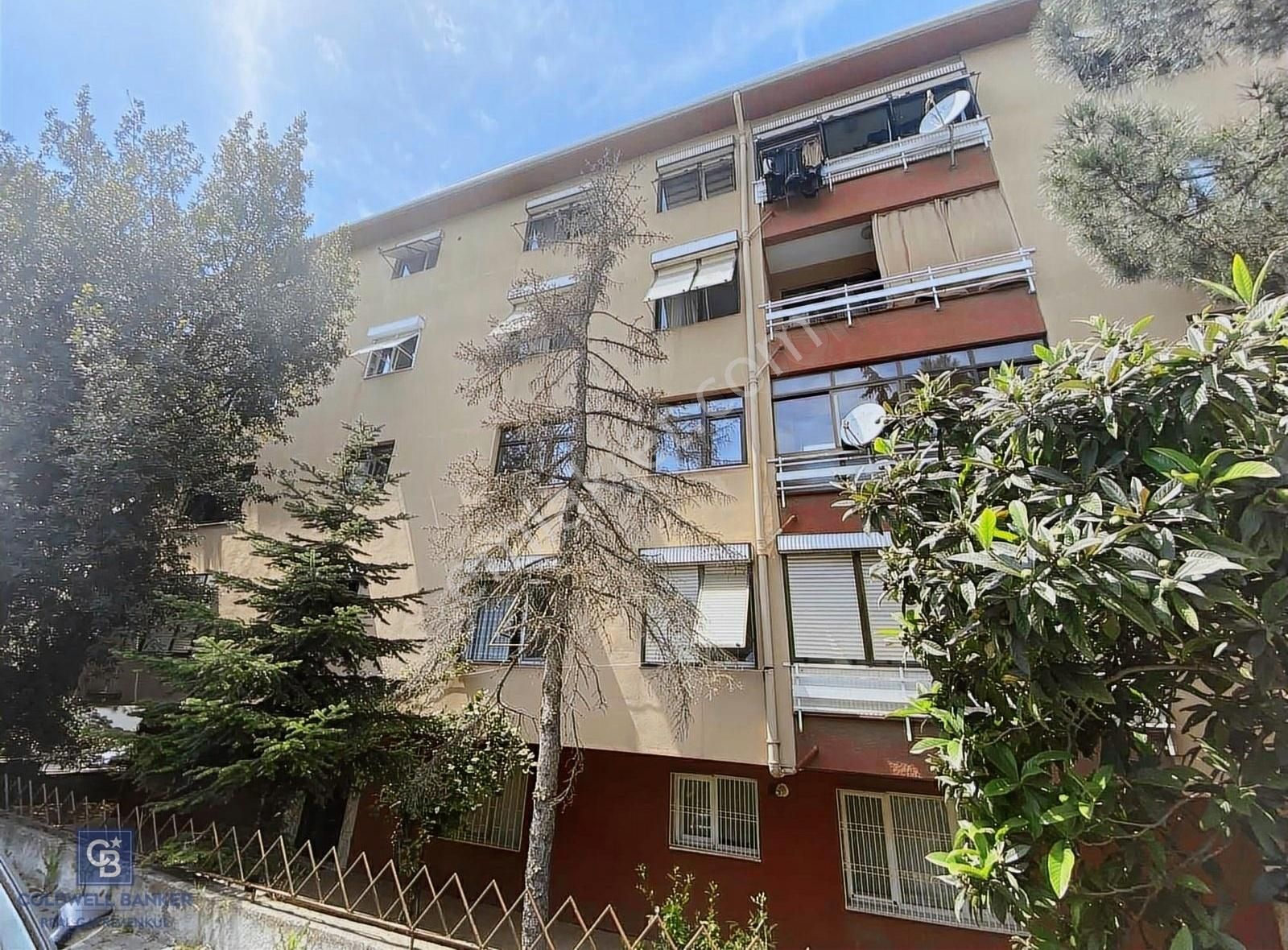 Üsküdar Acıbadem Satılık Daire Acıbadem Bayır Sok Satılık 2+1 Daire