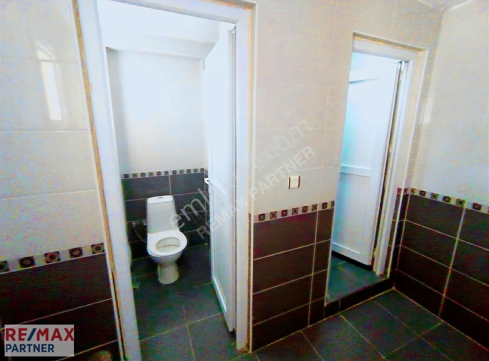 Rami Kışla Caddesi Üzerinde Satılık 55 M² Ofis - Görsel 4