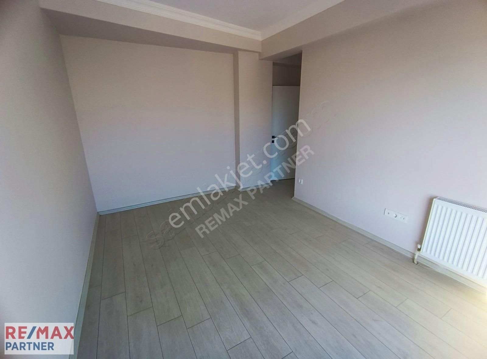 Remax Partner'den Gaziosmanpaşa Yıldıztabya Satılık 2+1 Daire - Görsel 5