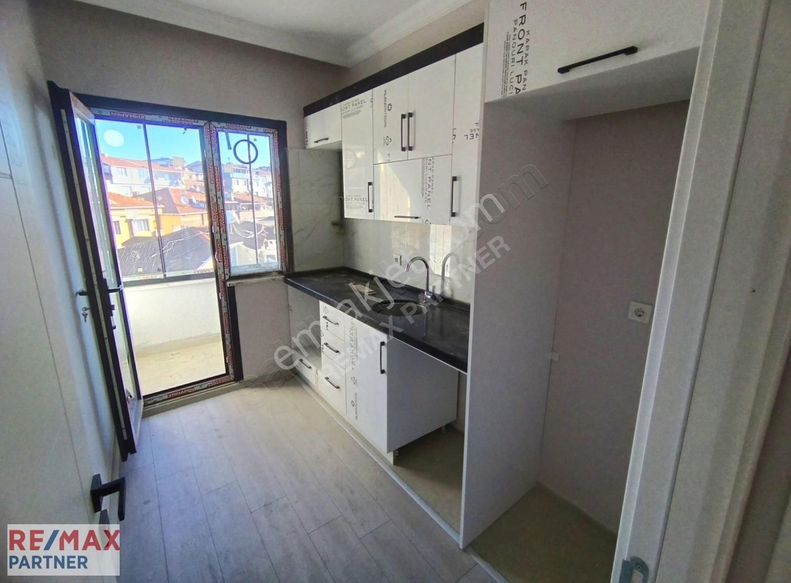 Remax Partner'den Gaziosmanpaşa Yıldıztabya Satılık 2+1 Daire - Görsel 25