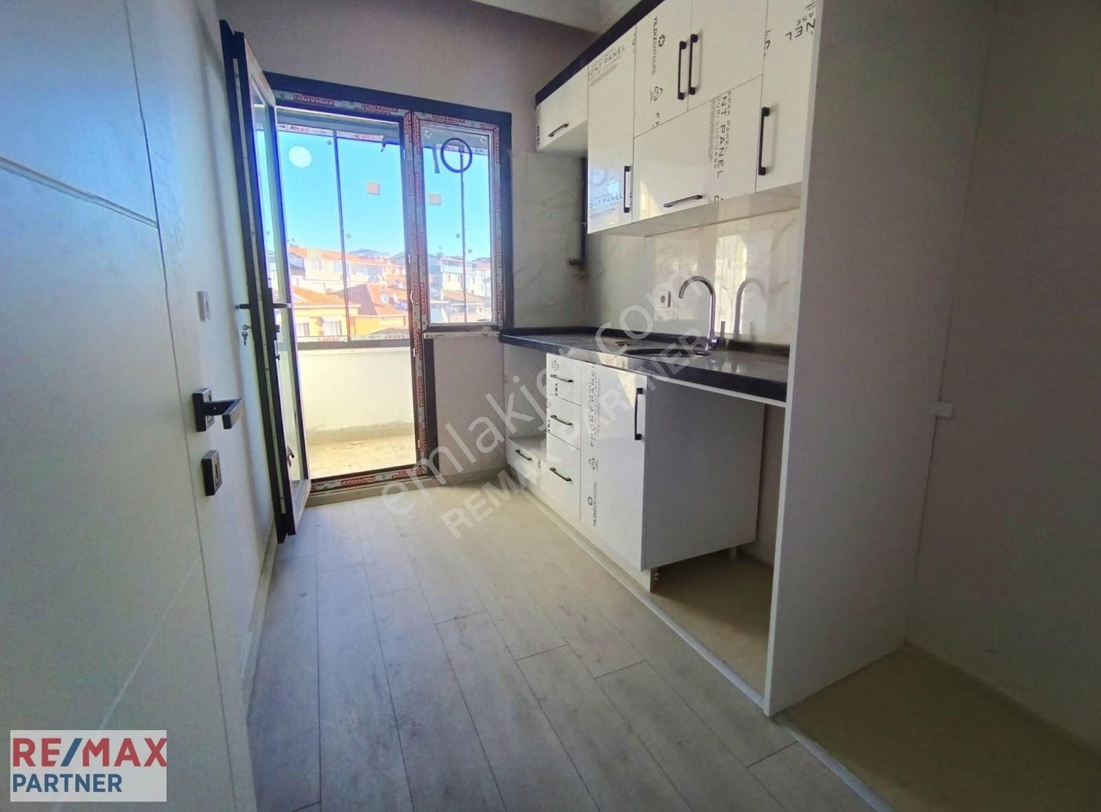 Remax Partner'den Gaziosmanpaşa Yıldıztabya Satılık 2+1 Daire - Görsel 17