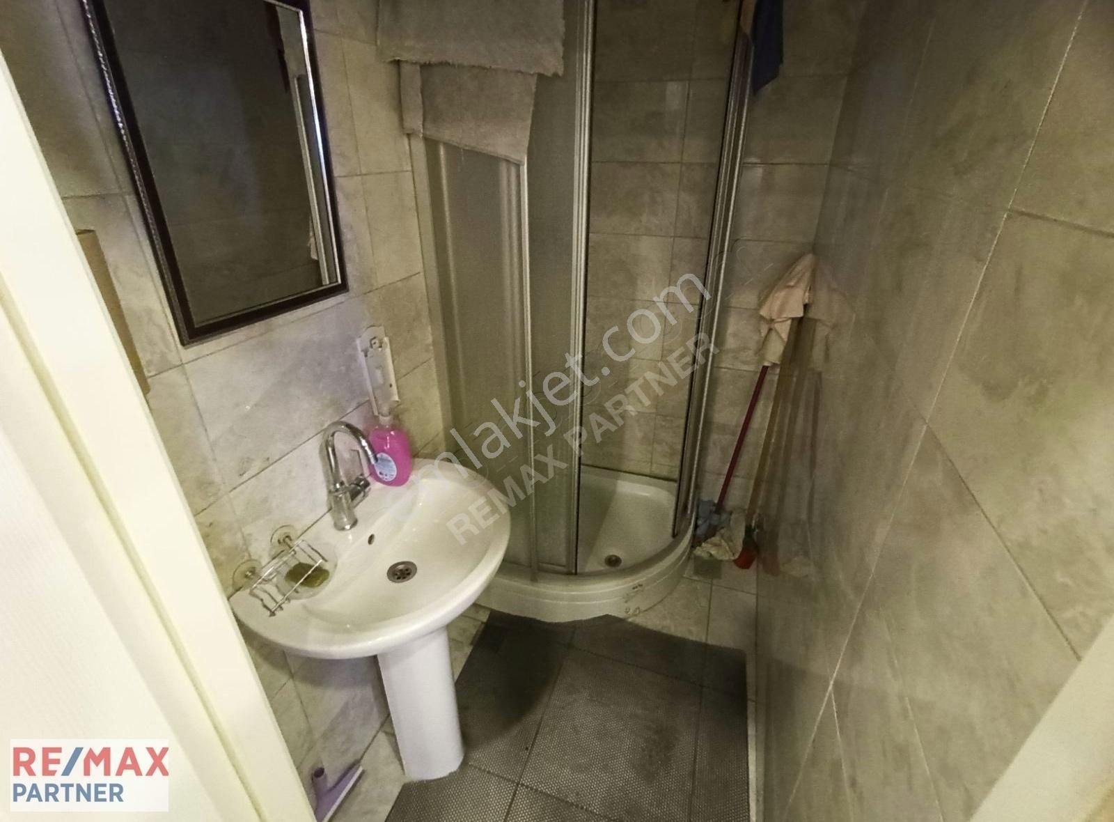 Topçular Rami Kışla Caddesi Satılık 195 M² Dubleks Ofis - Görsel 13
