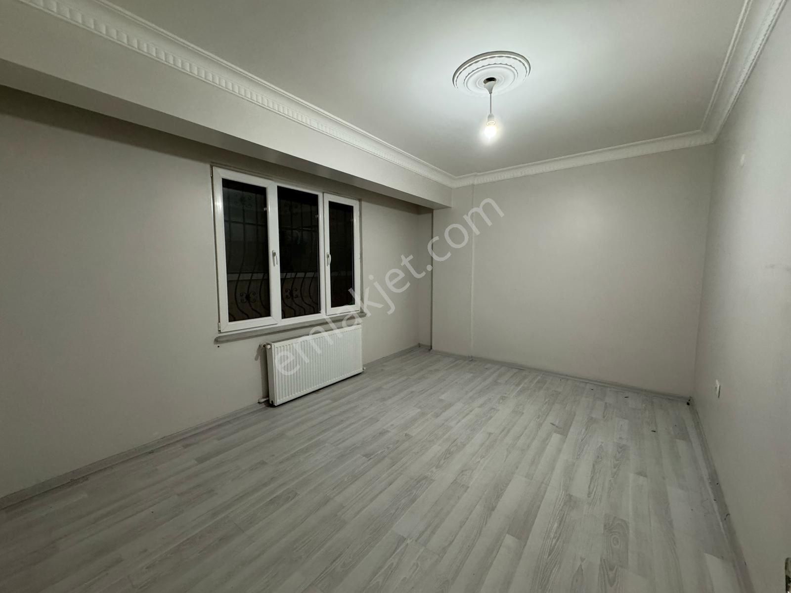 Sultangazi İsmetpaşa Kiralık Daire 🏡ismetpaşa Mah 2+1 90m2 Bahçe Kat