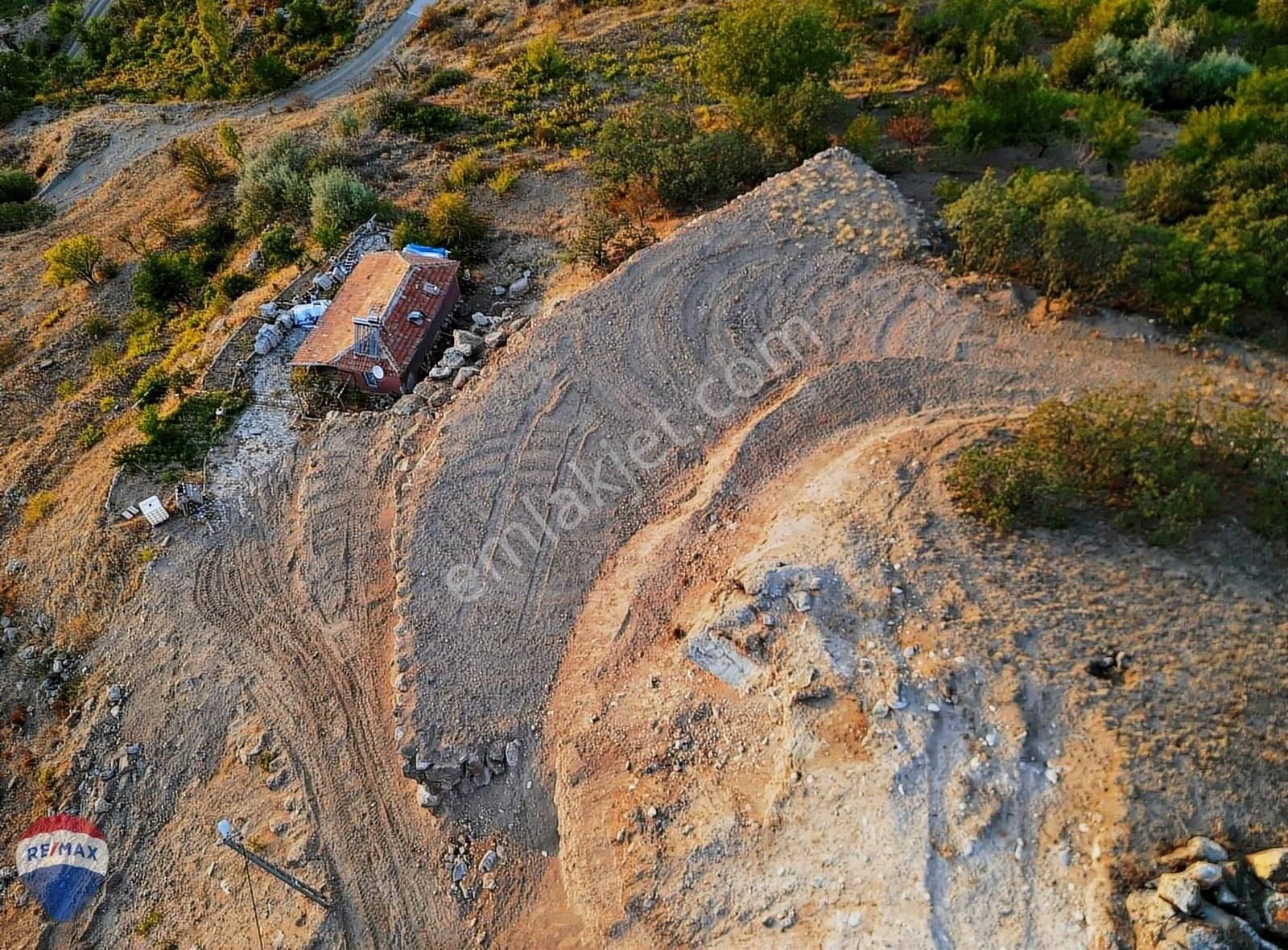 Kocasinan Taşhan Satılık Tarla Taşhan Mevkinde 505 M2 Baraj Manzaralı Bağ