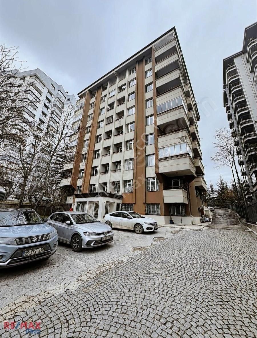 Çankaya Oran Satılık Daire Panora Avm'ye Yürüme Mesafesinde 180 M2 Net Boş 4+1...