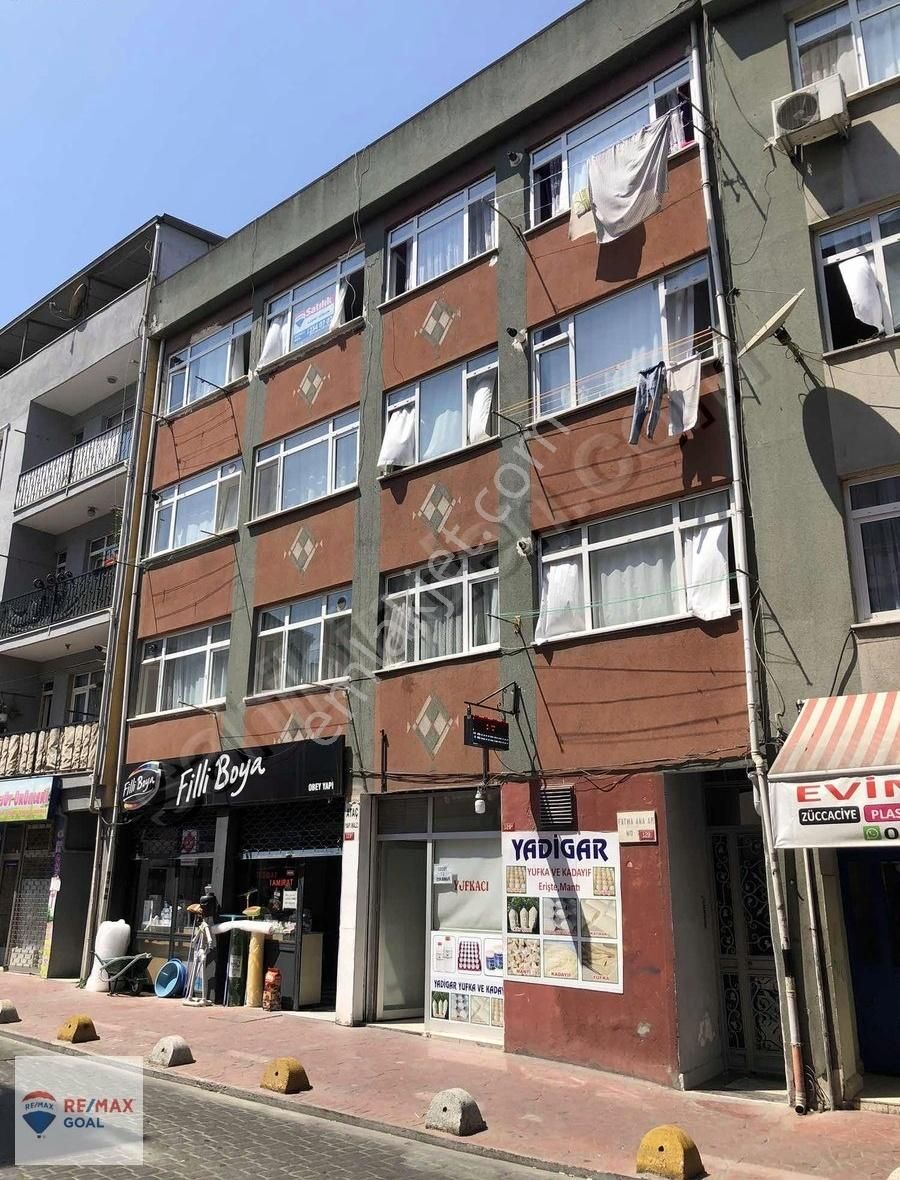 Beyoğlu Kaptanpaşa Kiralık Daire Kaptanpaşa Zincirlikuyu Cadde'sinde 2+1 Aile Apartmanı