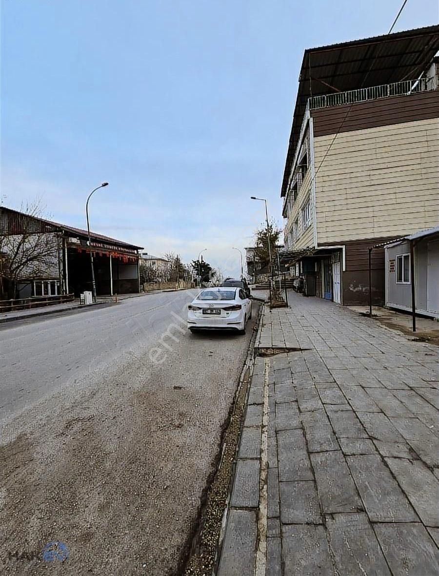Hakev'den Gölbaşı Yoluna Sıfır Satılık 3 Katlı Bina - Görsel 9