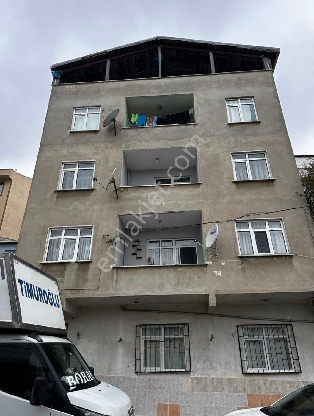 Sancaktepe Veysel Karani Satılık Daire 125 M2 Arsa Tapulu 5 Dairelik Bina